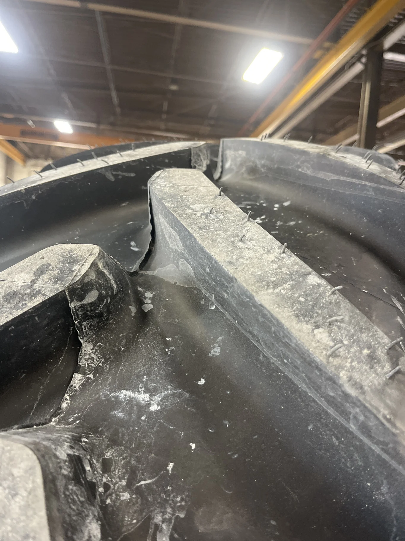 Take-Off 480/70R38 145D Michelin Omnibib TL R-1 95-100% (DOT 4724) image 2