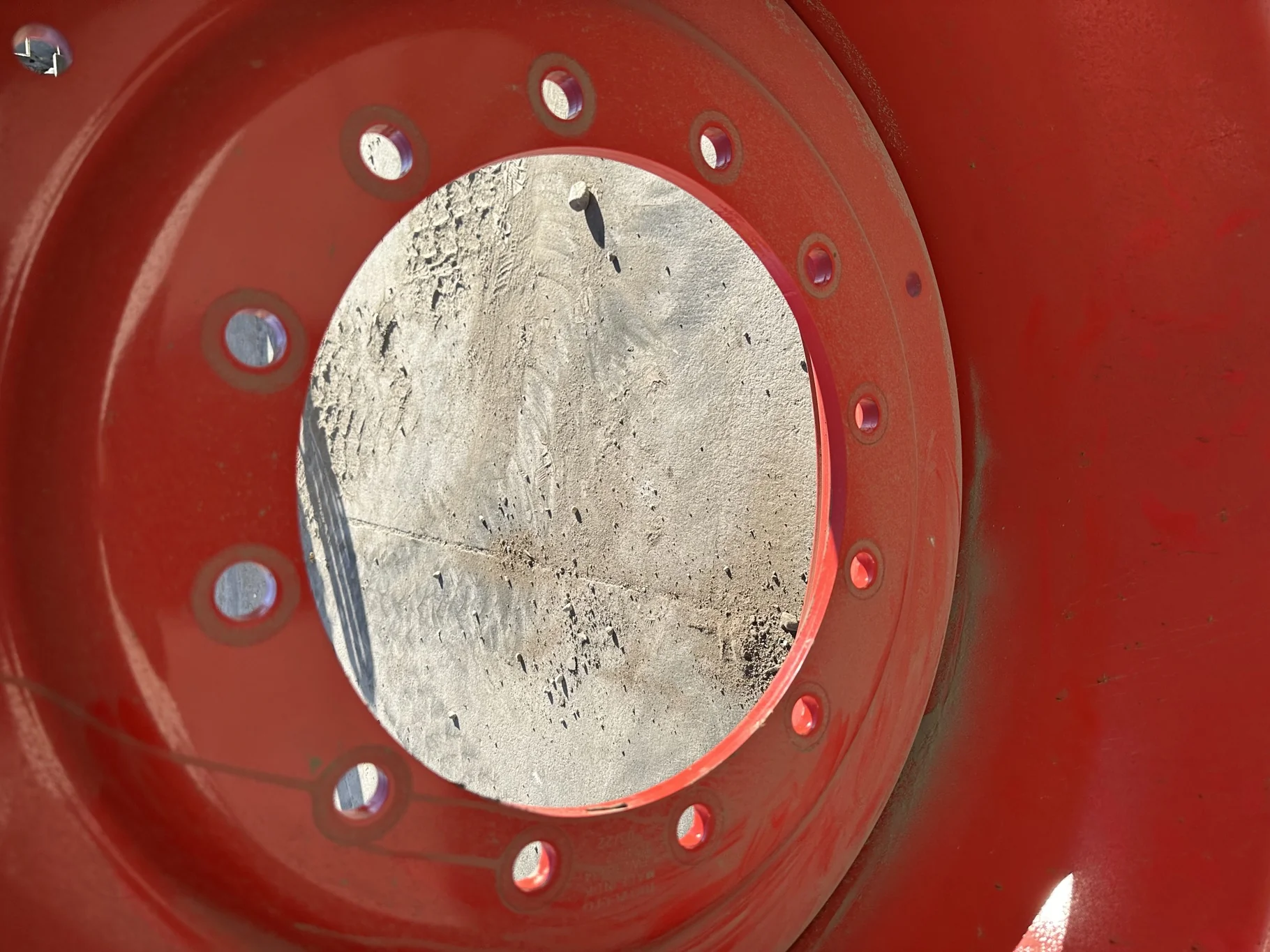 Used VF650/60R34 168D Michelin AxioBib 2 TL 90-95% On 23 x 34 12-16.732 Fendt Red Wheel image 3