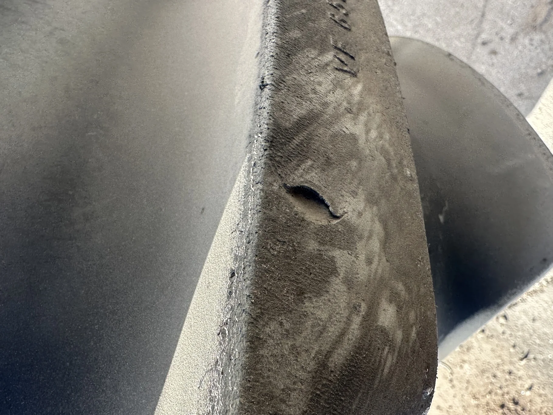 Used VF650/60R34 168D Michelin AxioBib 2 TL 90-95% On 23 x 34 12-16.732 Fendt Red Wheel image 8