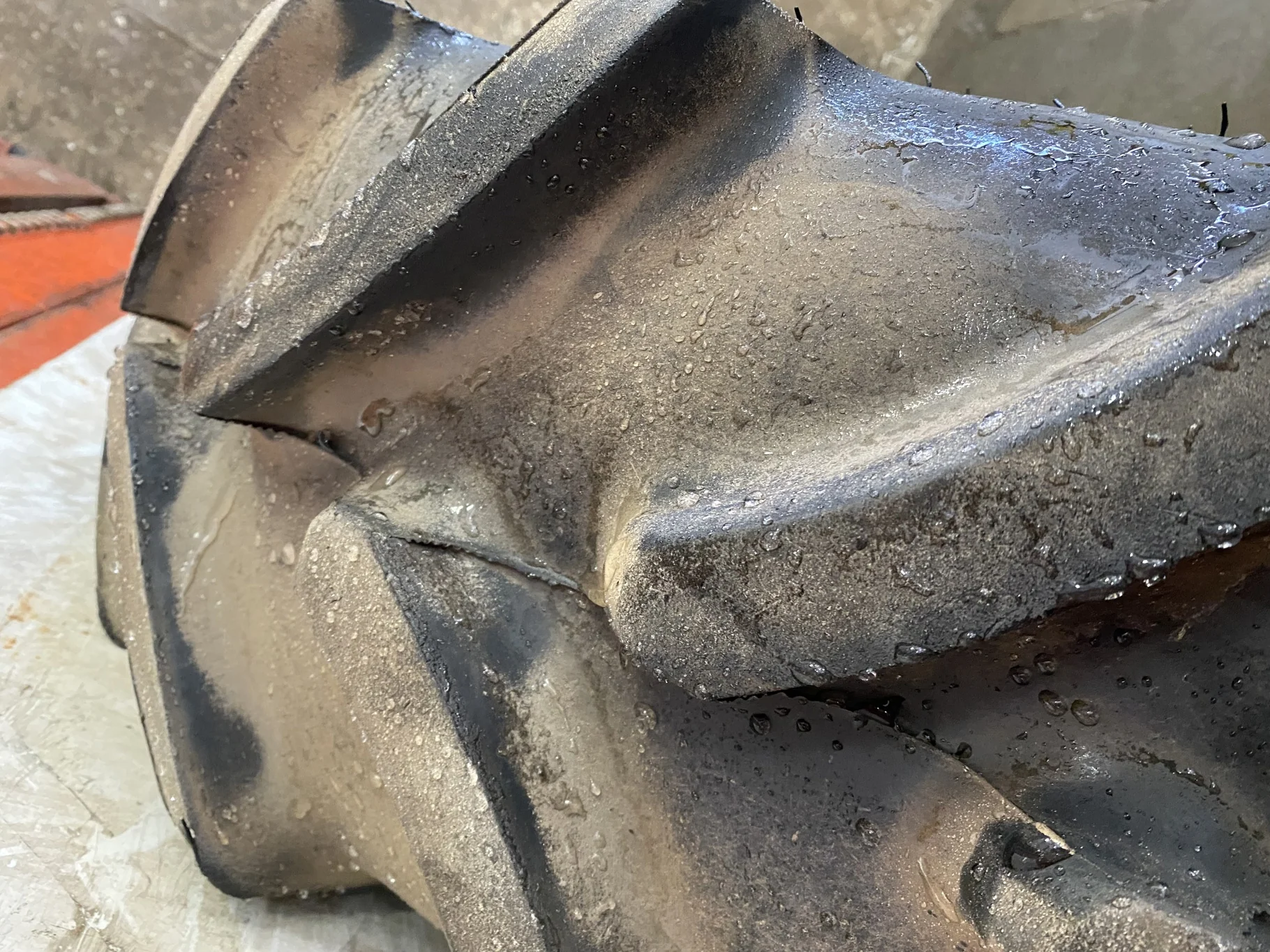 Used 85% 320/85R24 Firestone Performer 85 R1W 122D) on 10 x 24 JD Yellow 8-10.625-8.625 6 loop image 3