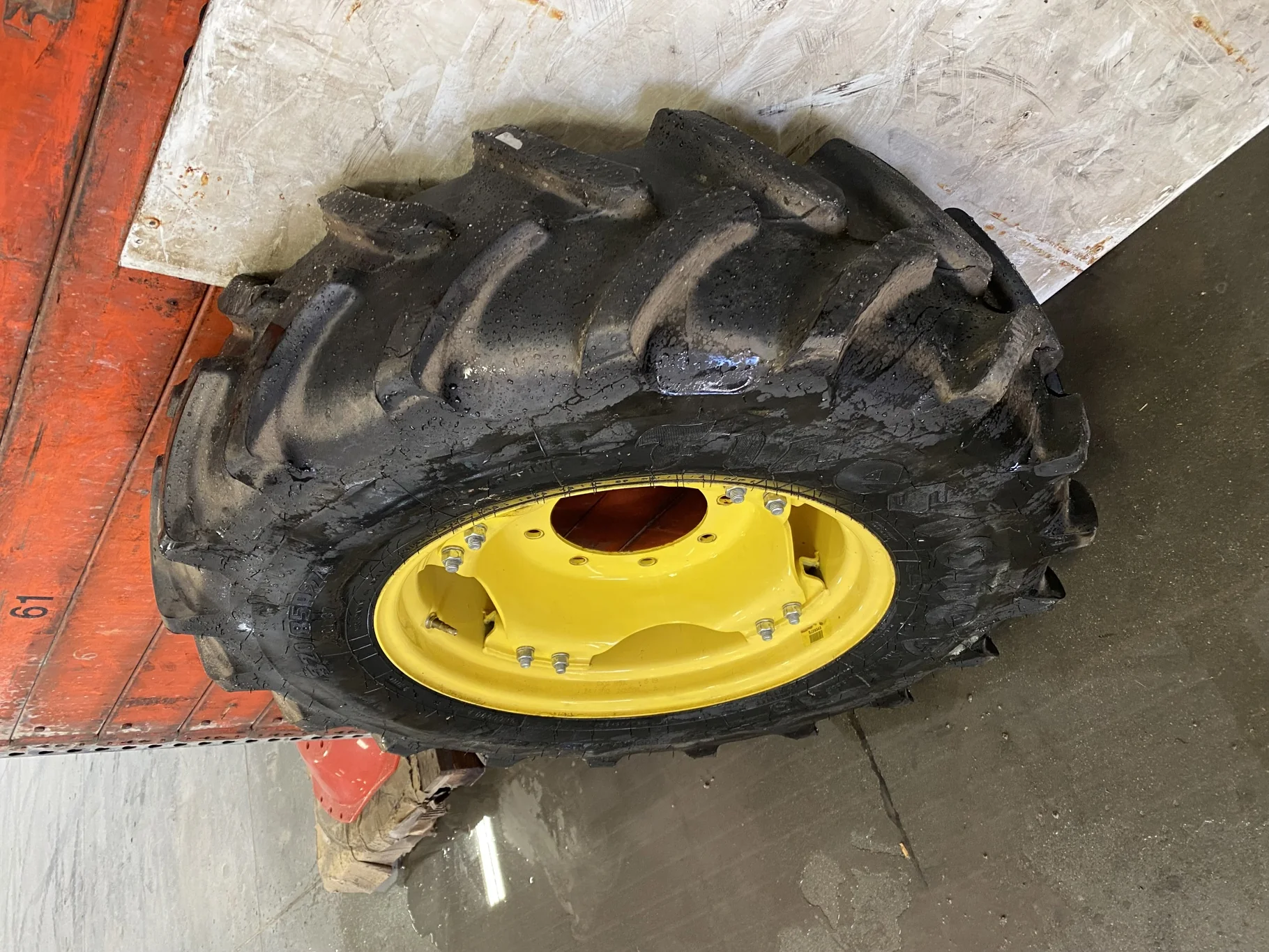 Used 85% 320/85R24 Firestone Performer 85 R1W 122D) on 10 x 24 JD Yellow 8-10.625-8.625 6 loop image 5