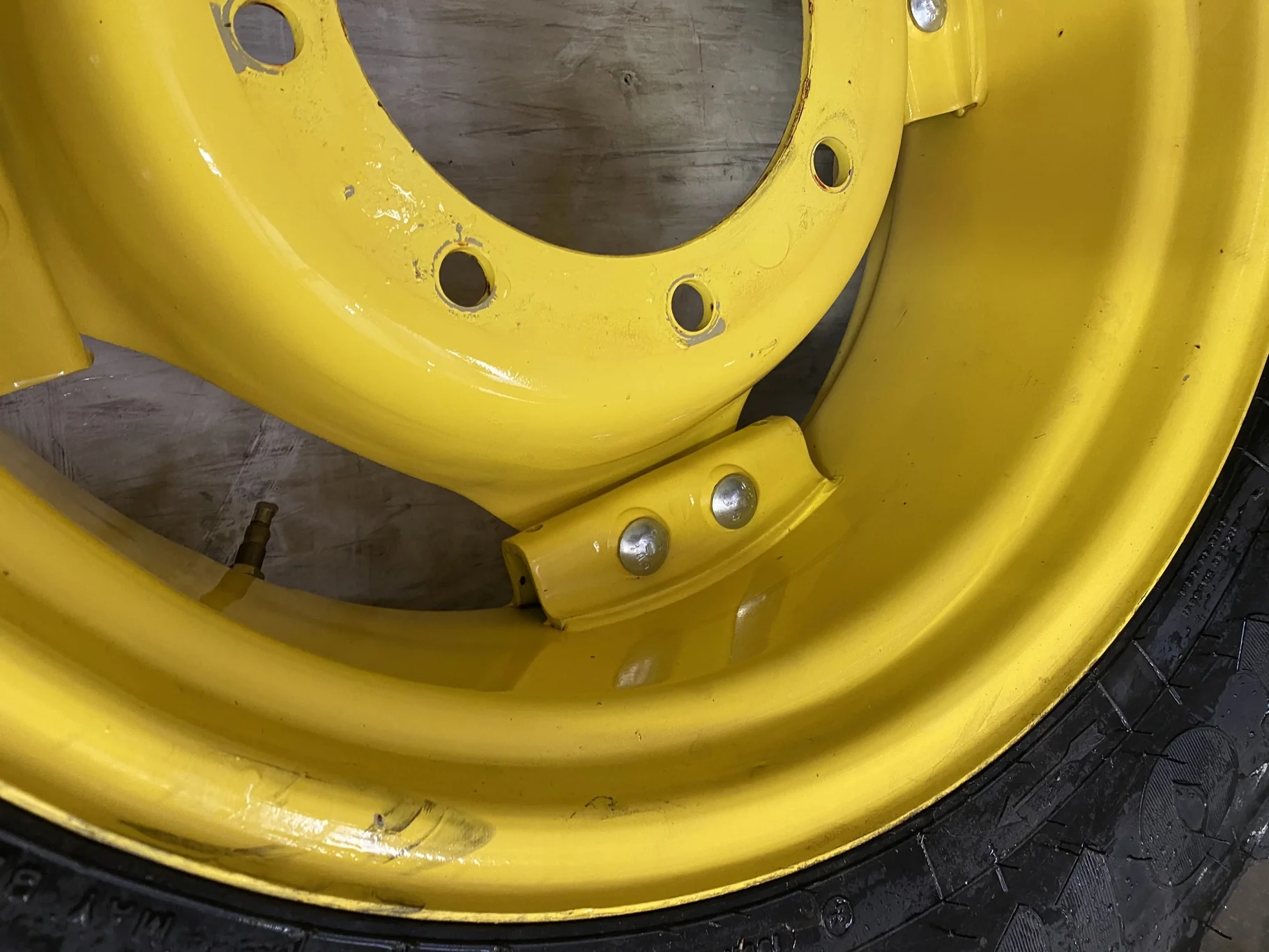 Used 85% 320/85R24 Firestone Performer 85 R1W 122D) on 10 x 24 JD Yellow 8-10.625-8.625 6 loop image 6