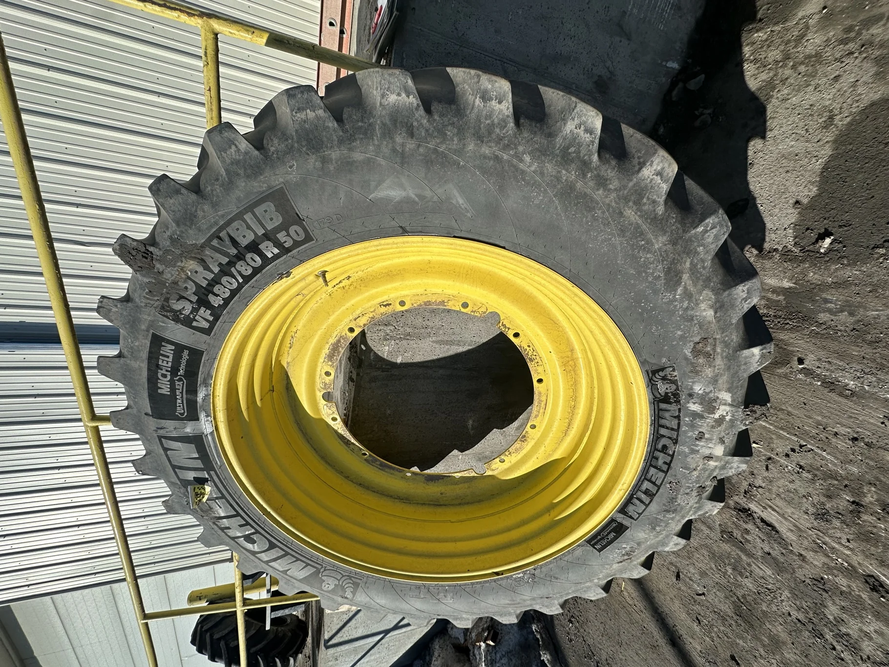 Used VF480/80R50 179D Michelin SprayBib R-1W TL 80% On 15 X 50 JD Yellow 12 Bolt Stub Disc Wheel