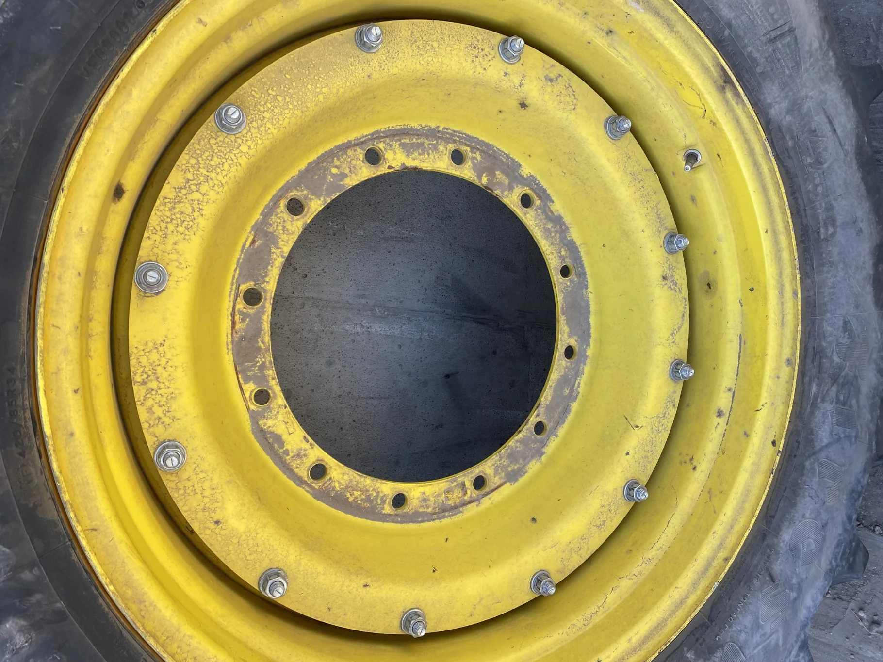 Used VF420/85R34 Firestone Radial All Traction DT (157B) 85% on 15 x 34 12 bolt wheel with 12 bolt image 7