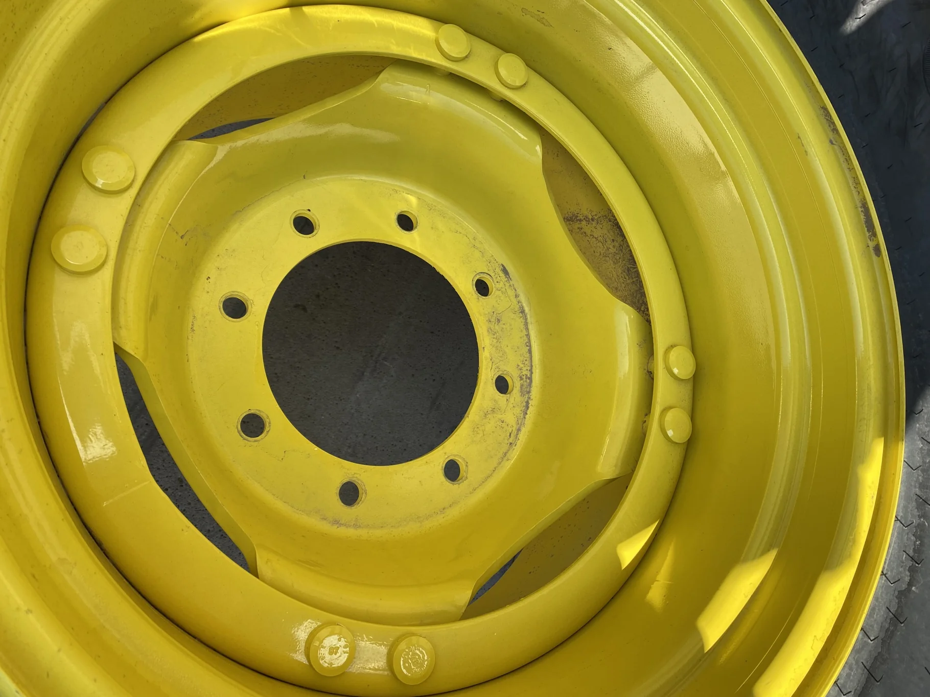 Used 540/65R24 Continental TractorMaster R-1W 140D 98% on 16 x 24 8-10.82-8.78 JD Yellow 24" Disc image 5