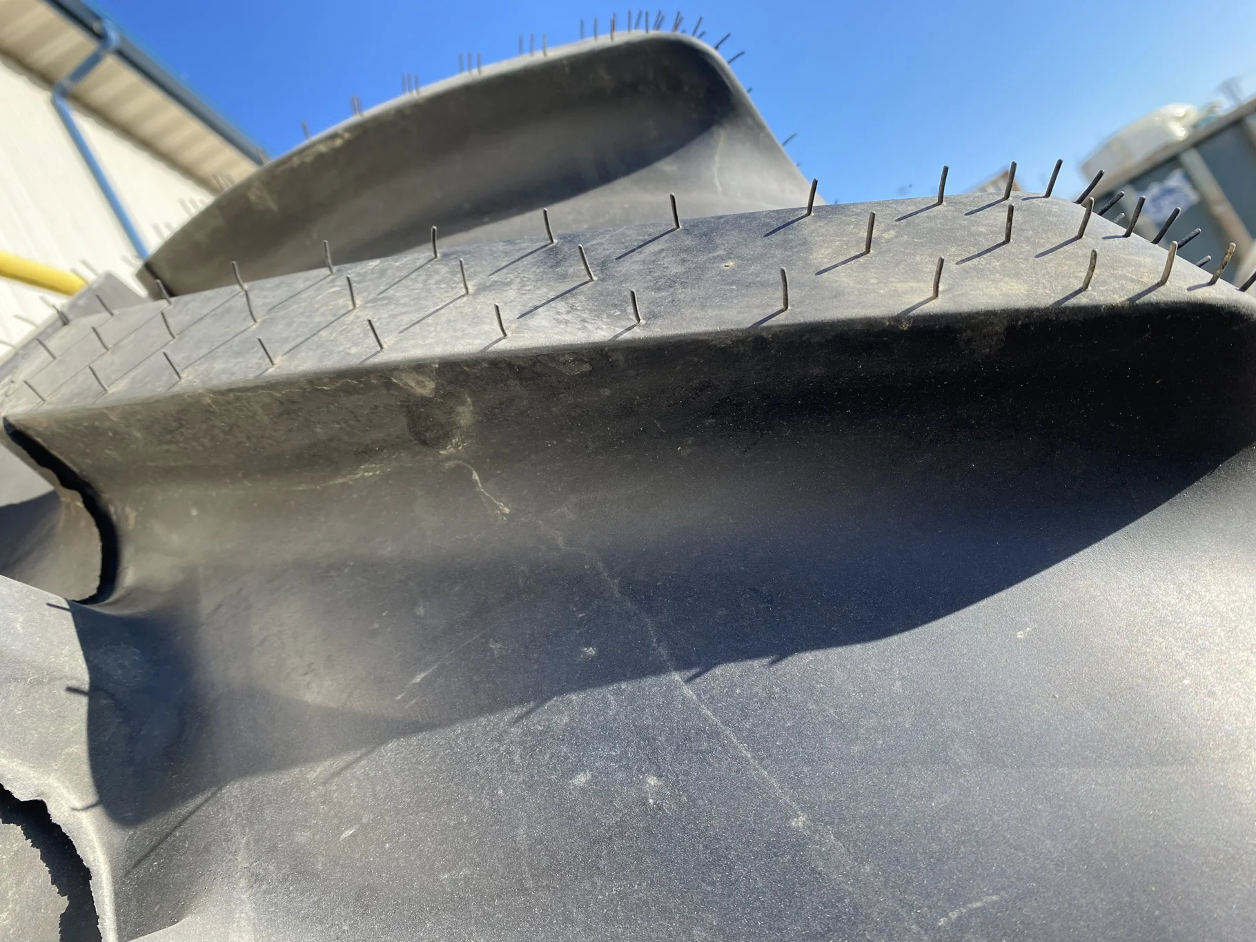 Take-Off 600/65R38 Continental TractorMaster R-1W 153D  TL on a 18 X 38 JD Yellow 12 Bolt (.93 image 9