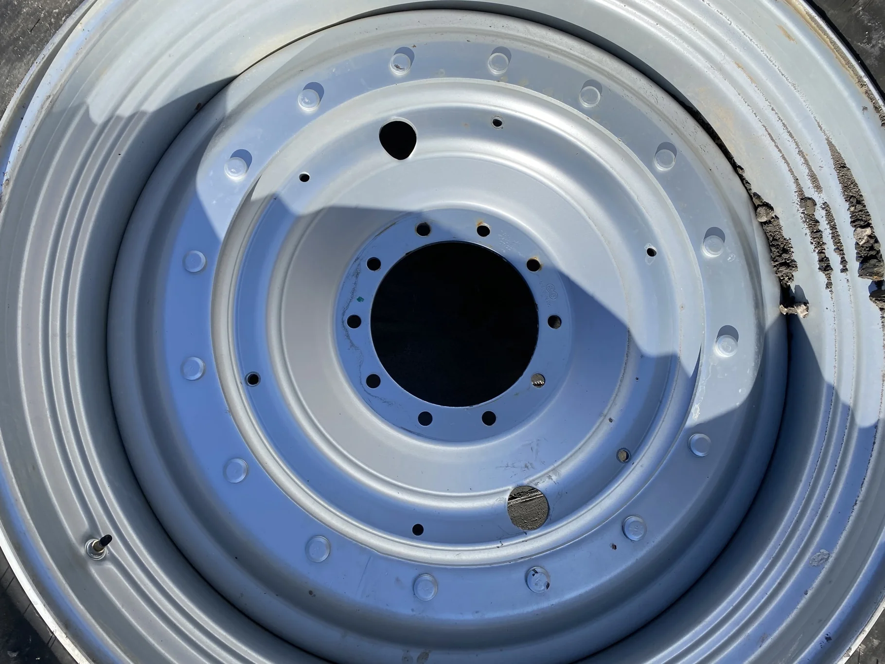 Used 93% 480/80R46 Mitas AC85 158A8 on 16 x 46 Case Silver 16 Bolt Stub Disc with 10 Bolt Disc image 6