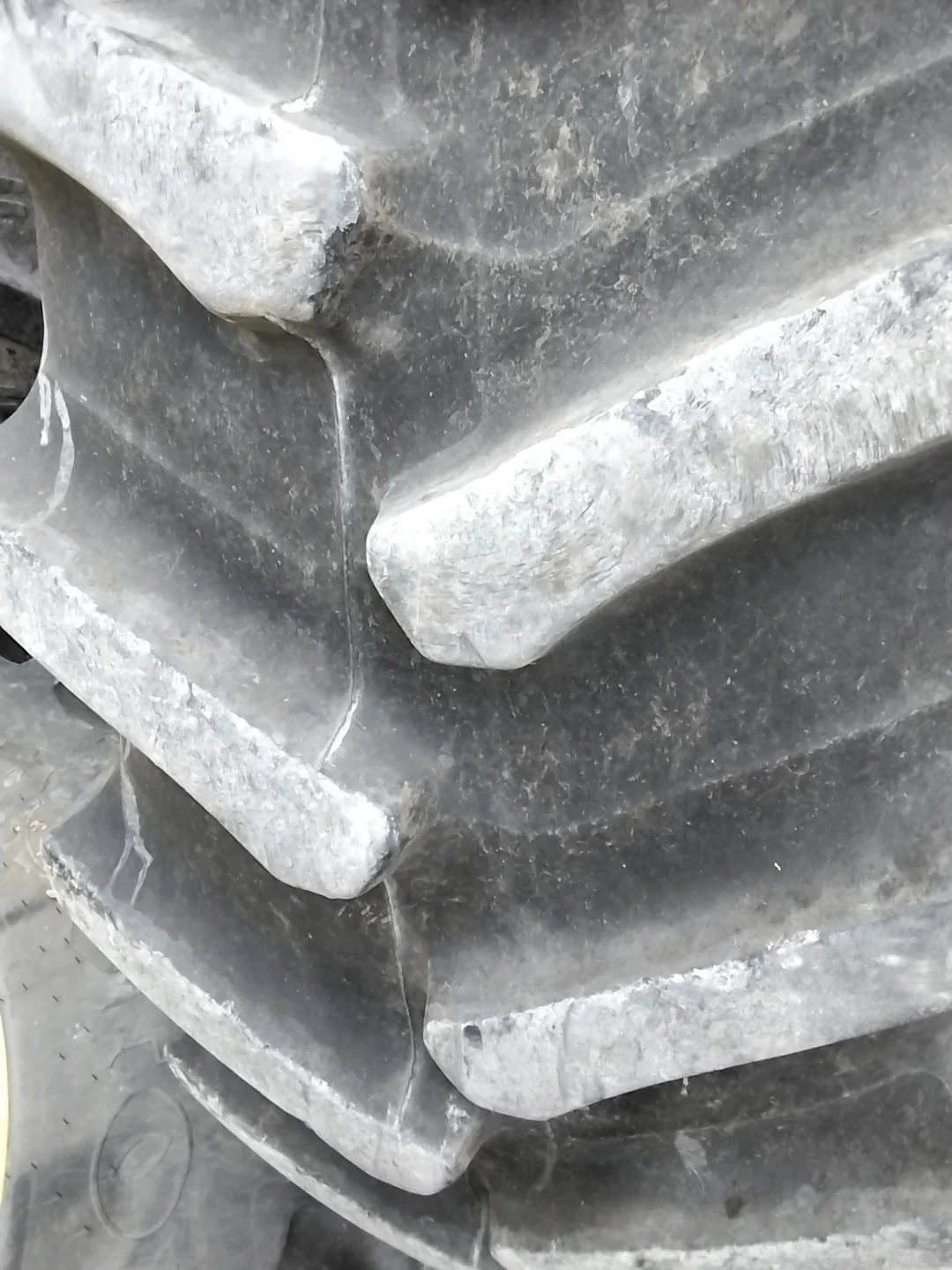 Used 480/80R50 159B Firestone Radial Deep Tread 23 TL R-1W 75-80% On 15 x 50 12-32.047-30.17-2.81 image 4