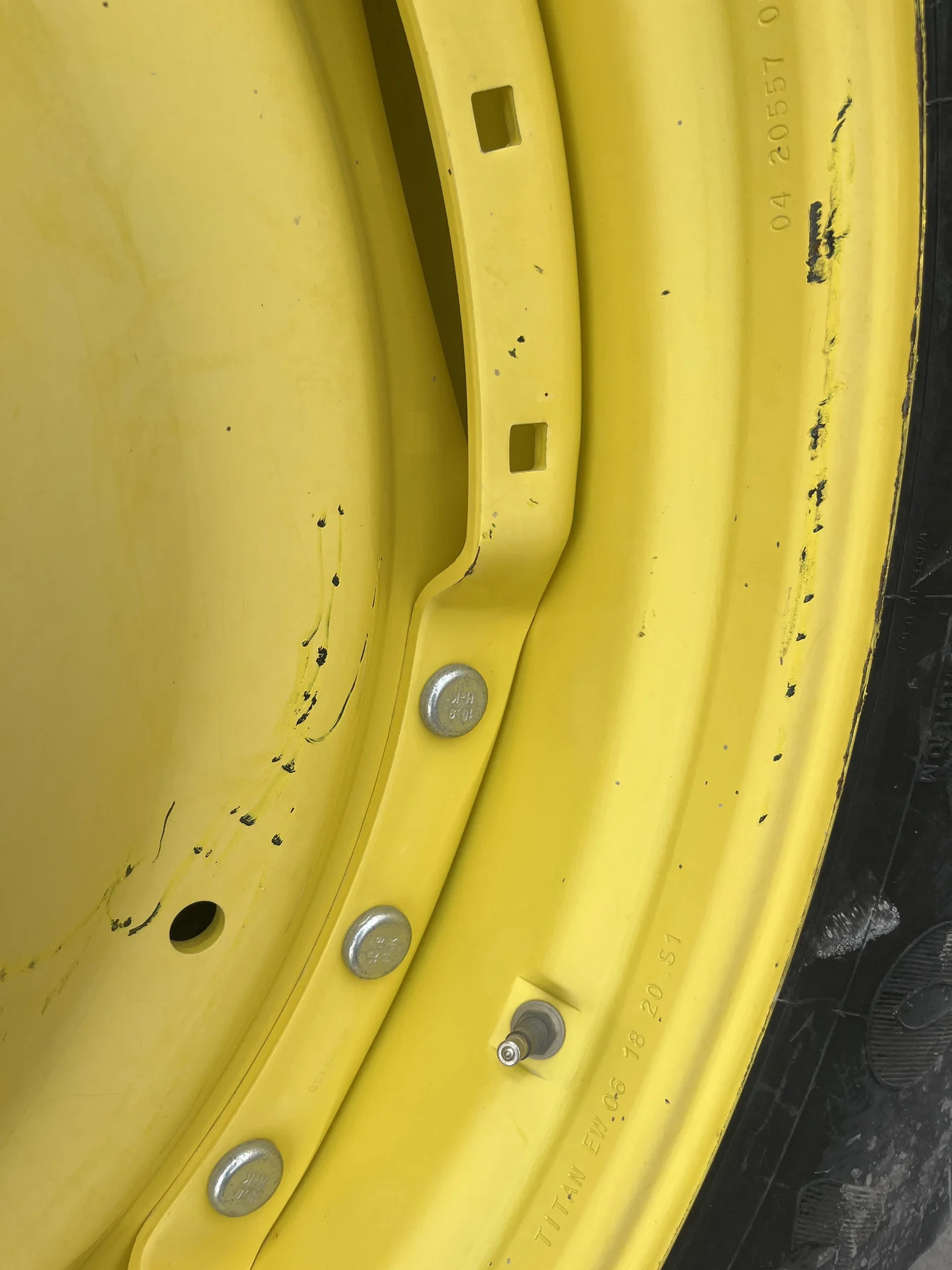 Used 380/80R38 143B Firestone Radial All Traction DT TL R-1W 80-85% On 12 x 38 10-13.19-11.07 Titan image 4