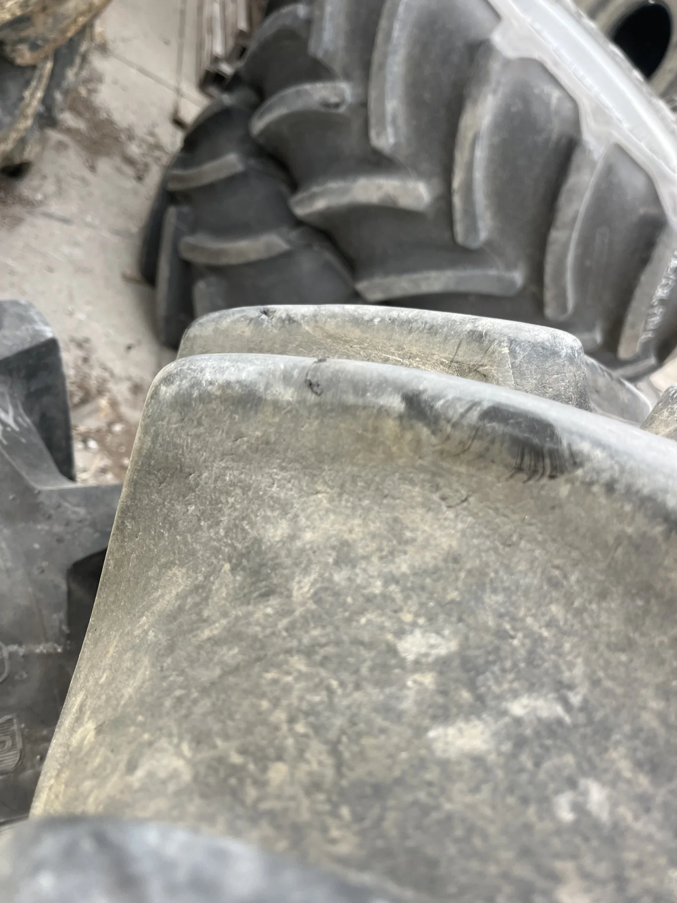 Used 380/80R38 143B Firestone Radial All Traction DT TL R-1W 80-85% On 12 x 38 10-13.19-11.07 Titan image 5