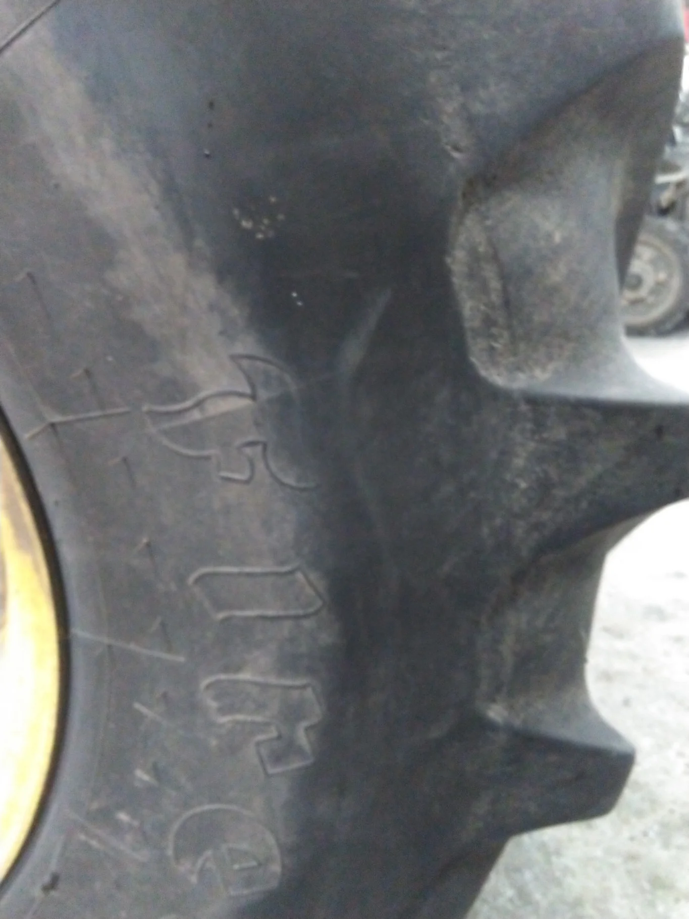 Used 800/65R32 172A8 Firestone RAT DT TL R-1W 70-75% On 27 x 32 10-13.19-11.07 Combine Wheels image 5