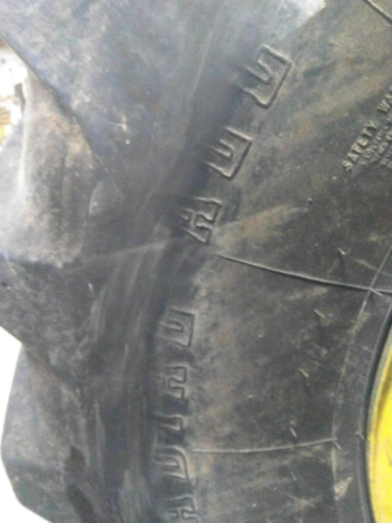 Used 800/65R32 172A8 Firestone RAT DT TL R-1W 70-75% On 27 x 32 10-13.19-11.07 Combine Wheels image 7