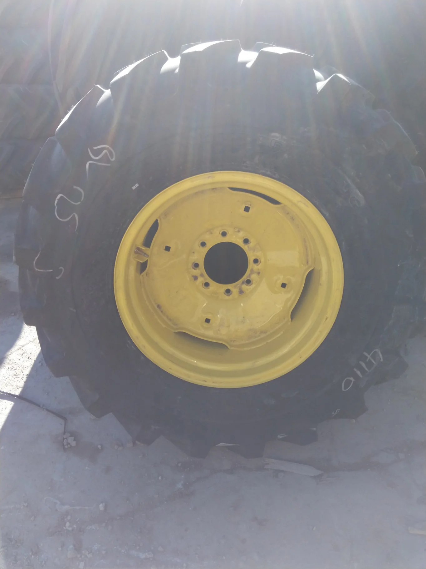Take-Off 440/80-24 138A8 Galaxy Super Industrial Lug TL R-4 95-100% On 15 x 24 8-8-6 Implement Wheel