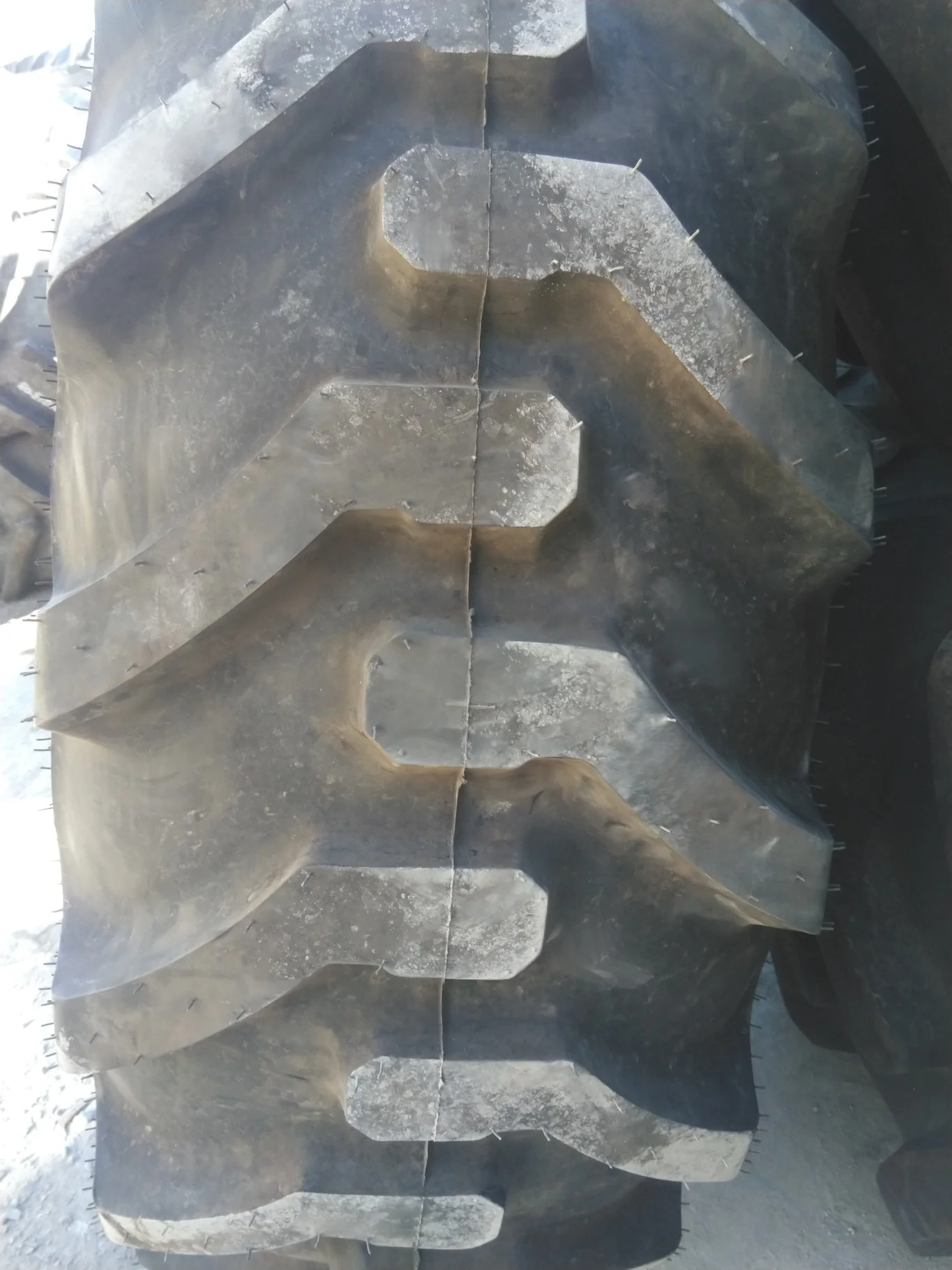 Take-Off 440/80-24 138A8 Galaxy Super Industrial Lug TL R-4 95-100% On 15 x 24 8-8-6 Implement Wheel image 3