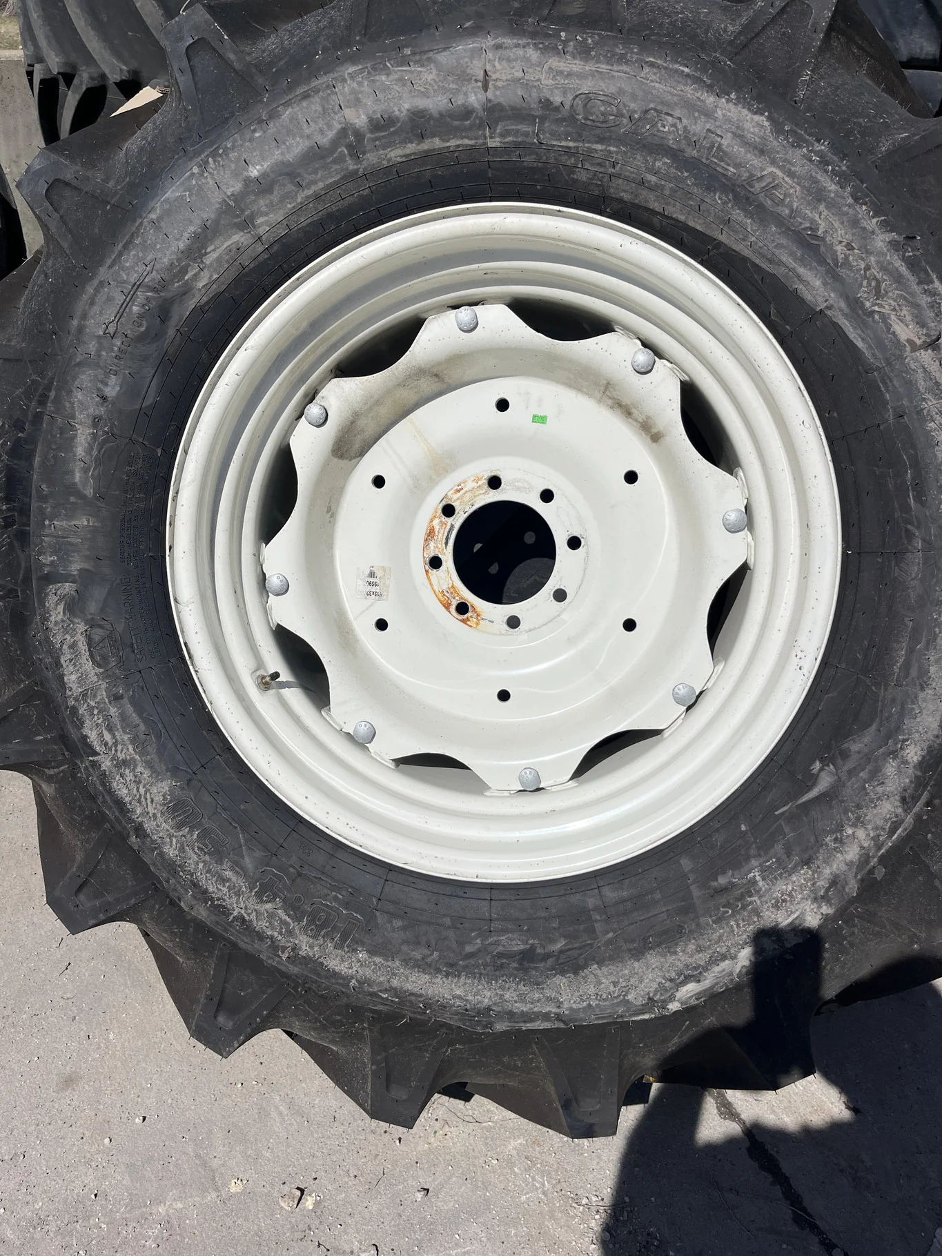 Take-Off 18.4-30 139A8 Galaxy Earthpro 45 TL R-1 95-100% On  15 x 30 8-8-6 4"BS White 8 Clamp Wheel