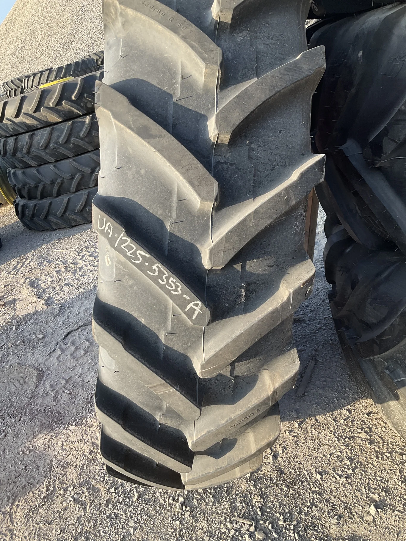 Take-Off 480/80R50 159A8 Michelin Agribib2 TL R-1W 95-100% On 15 x 50 10-13.19-11.07 16"BS Red Rim image 2