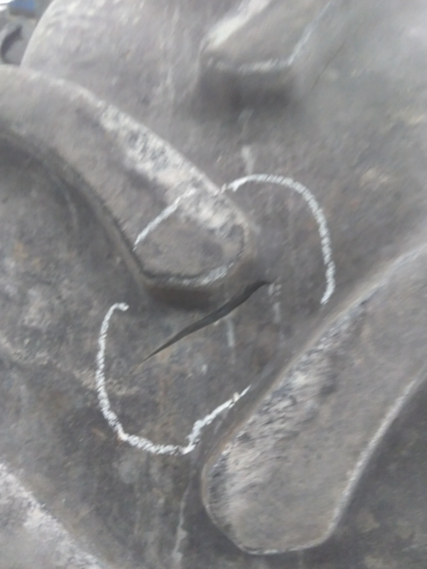 Used 380/85R34 137B Alliance Farm Pro 2 TL R-1W  65-70% On 13 x 34  10-11.25-8.82 8 Clamp Wheel/Disc image 3