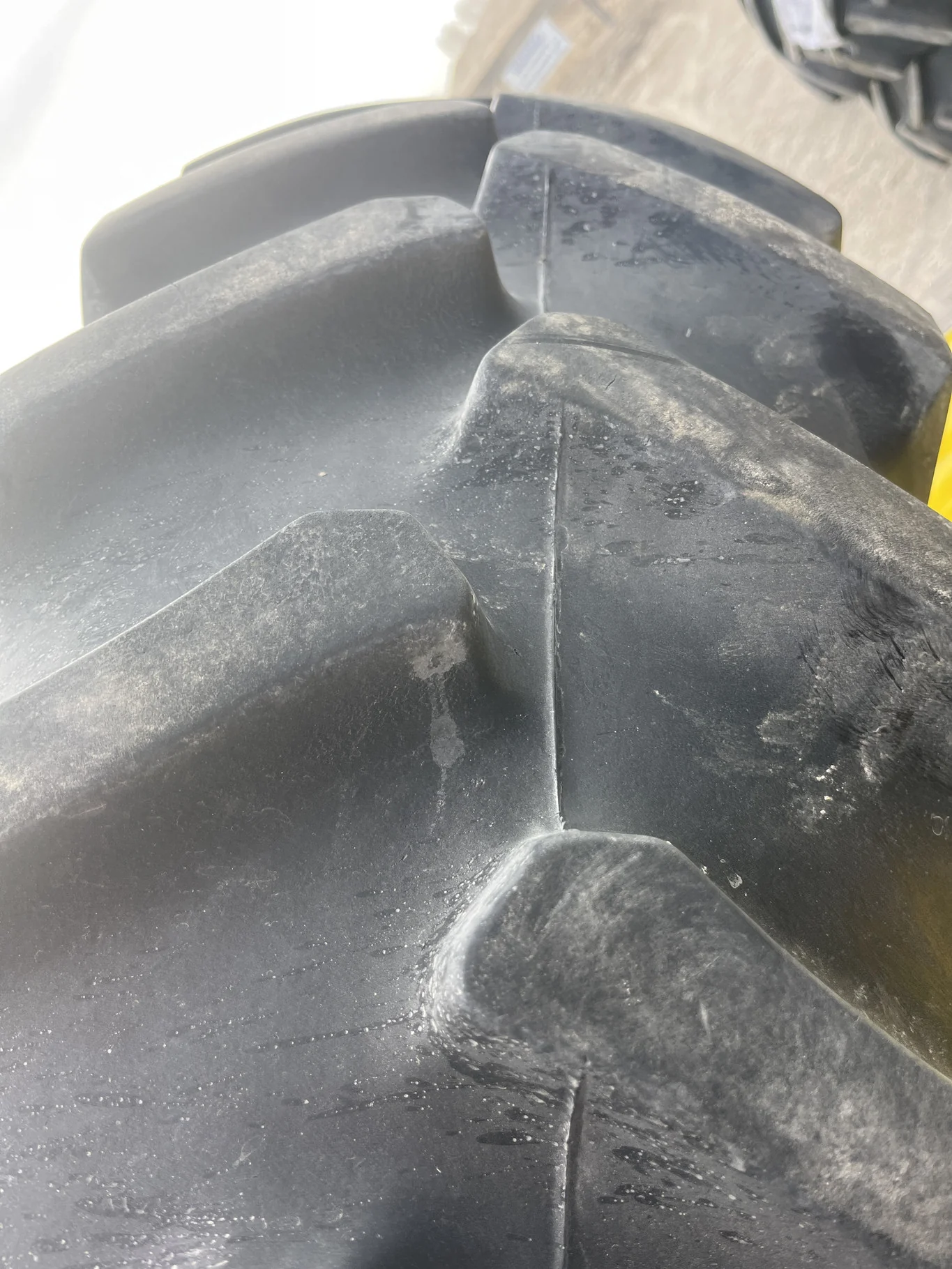 Used 14.9R46 145B Firestone Radial AT23 TL R-1 90-95% On 13 x 46 12-32.047-30.078 3"BS Yellow Rim image 3