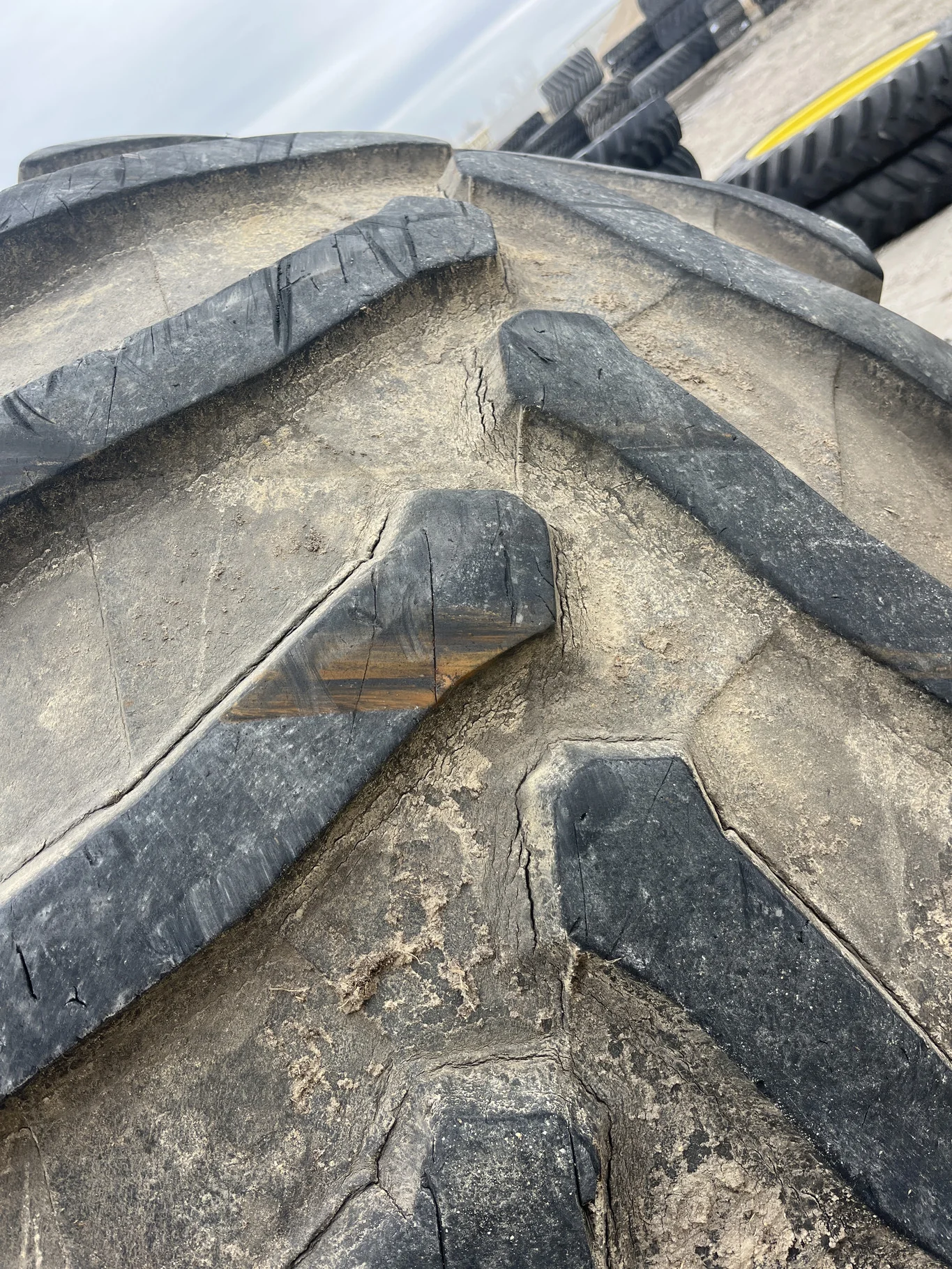 Used 650/60R34 156E Trelleborg TM900 TL R-1 50-55% On 20 x 34 12-19.685-17.651 Titan Yellow Waffle image 2