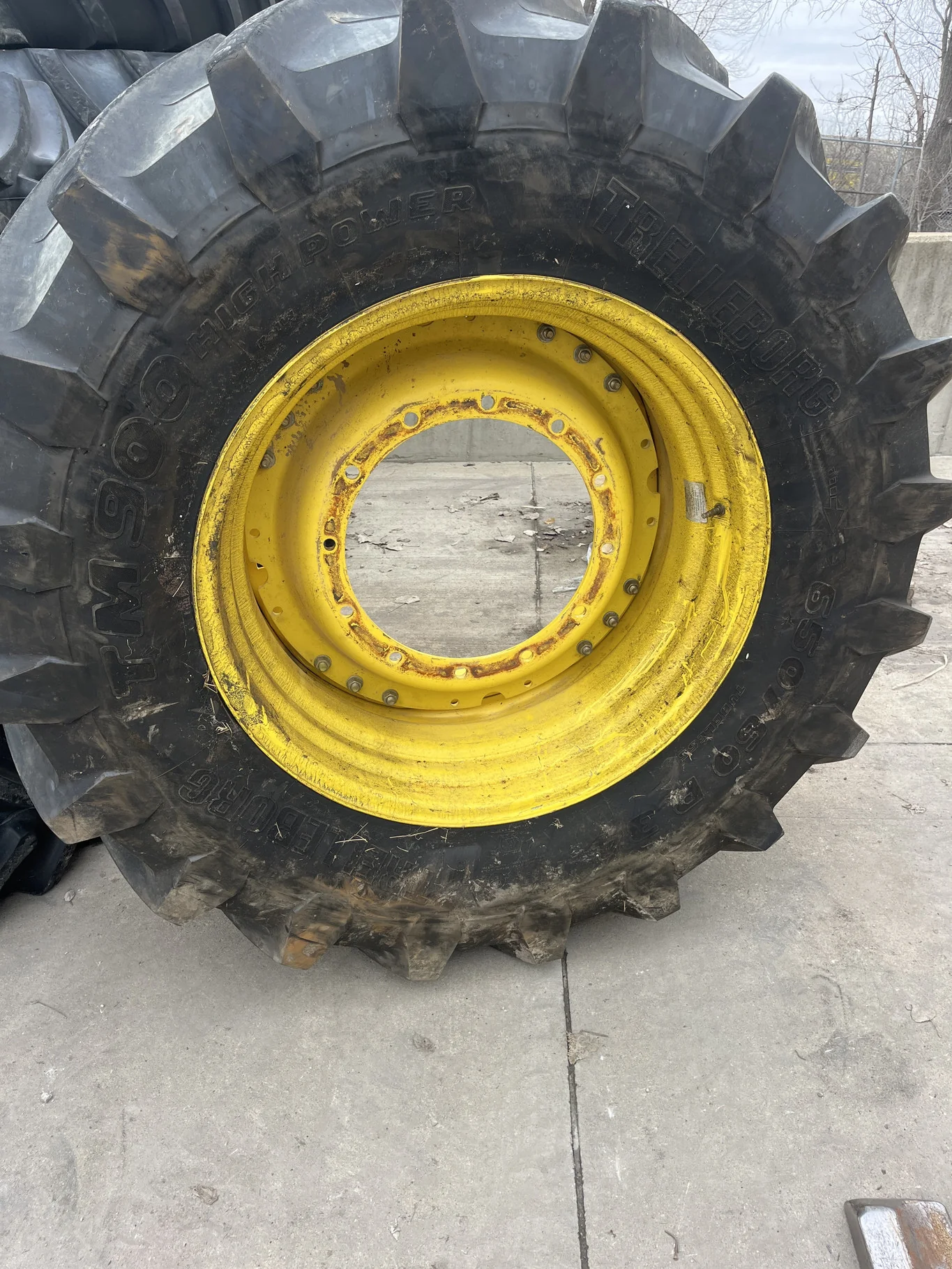 Used 650/60R34 156E Trelleborg TM900 TL R-1W 85-90% On 20 x 34 12-19.685-17.651 Titan Yellow Waffle