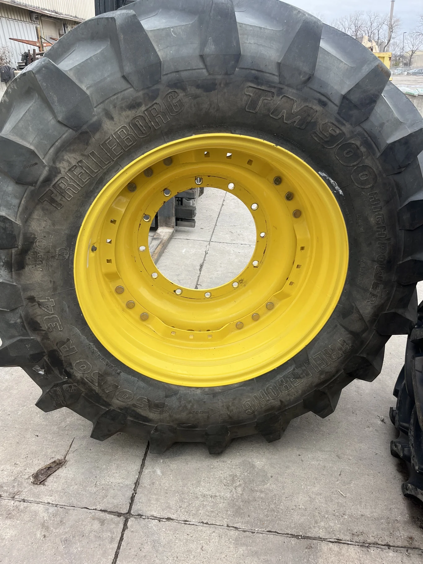 Used 650/60R34 156E Trelleborg TM900 TL R-1W 85-90% On 20 x 34 12-19.685-17.651 Titan Yellow Waffle image 2