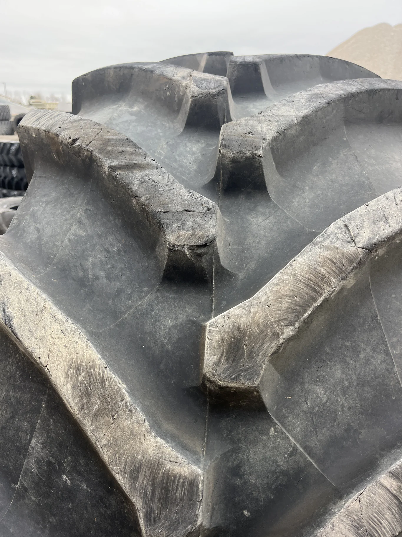 Used 650/60R34 156E Trelleborg TM900 TL R-1W 85-90% On 20 x 34 12-19.685-17.651 Titan Yellow Waffle image 3