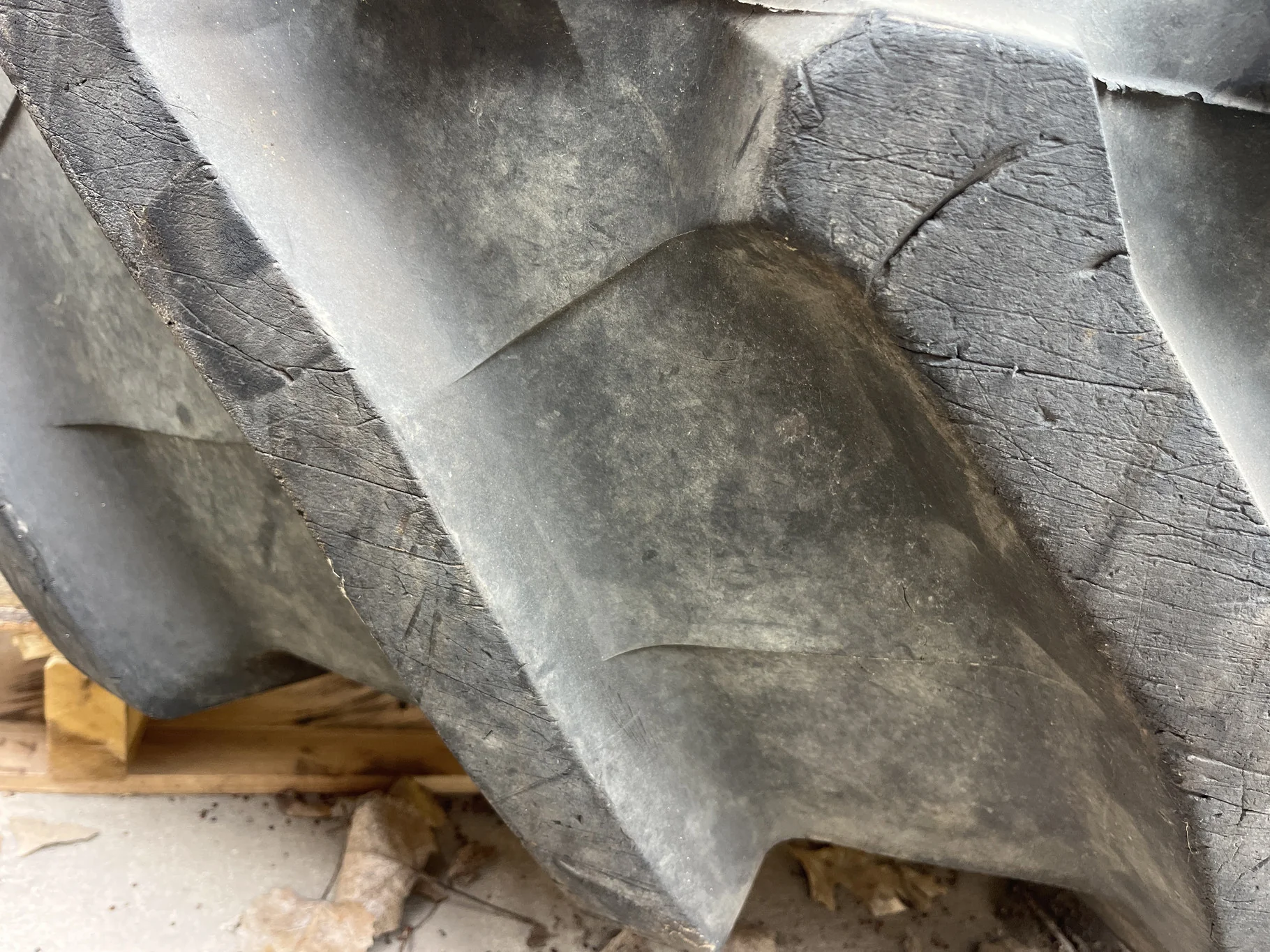 Used 650/60R34 156E Trelleborg TM900 TL R-1W 85-90% On 20 x 34 12-19.685-17.651 Titan Yellow Waffle image 7