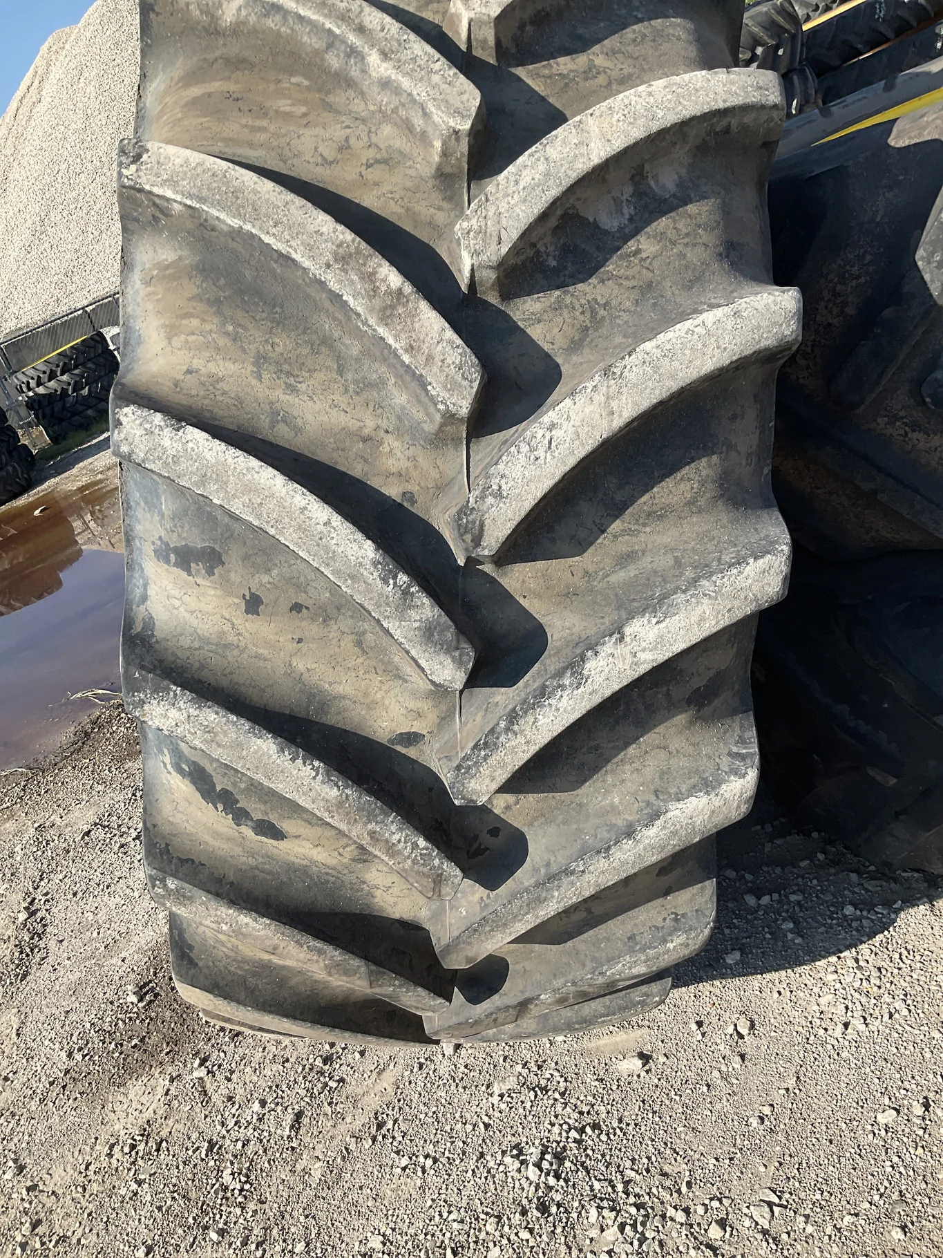 Used 800/70R38 173D Goodyear Optitrac TL R-1W 90-95% On 27 x 38 10-13.19-11.07 25.5"BS Titan Yellow image 2