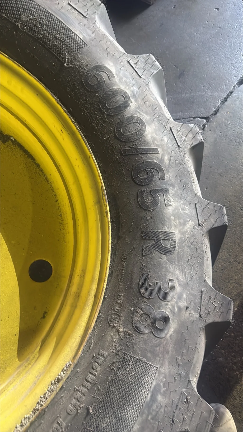 Take-Off 600/65R38 153D Continental TractorMaster R1W 95-100% 18 X 38 10-13.19-11.07 Sprayer Wheel image 2