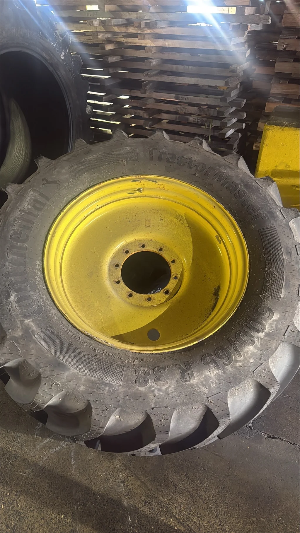 Take-Off 600/65R38 153D Continental TractorMaster R1W 95-100% 18 X 38 10-13.19-11.07 Sprayer Wheel image 4