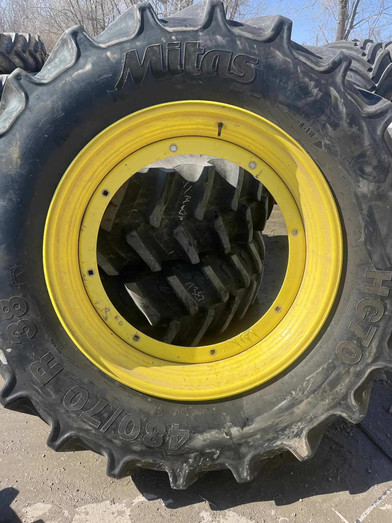 Used 480/70R38 148A8 Mitas HC70 TL R-1W 90-95% On 8-31.0-29.0 9.5"BS Yellow Rim & Rail Wheel image 2