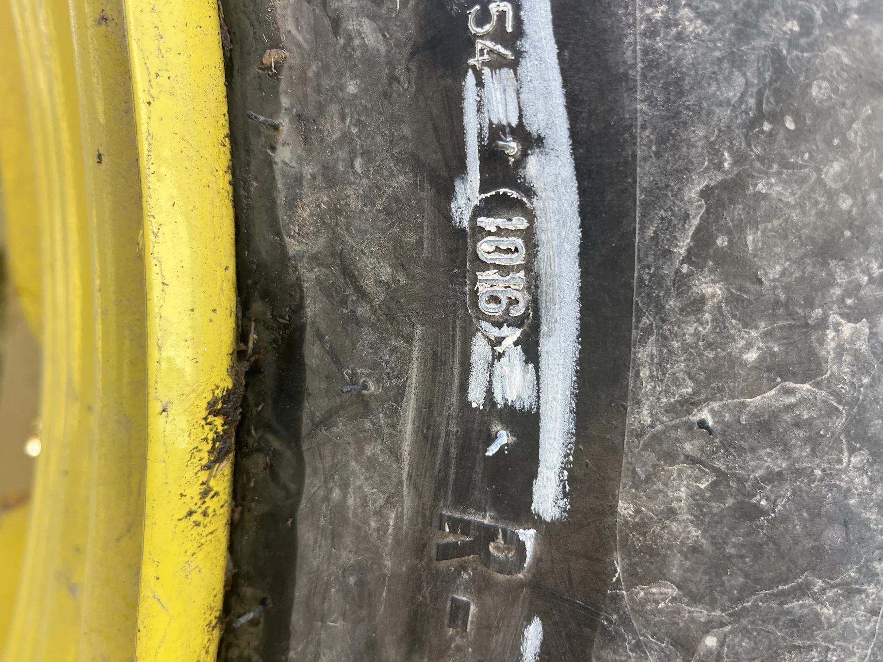 Used 480/70R38 148A8 Mitas HC70 TL R-1W 90-95% On 8-31.0-29.0 9.5"BS Yellow Rim & Rail Wheel image 4