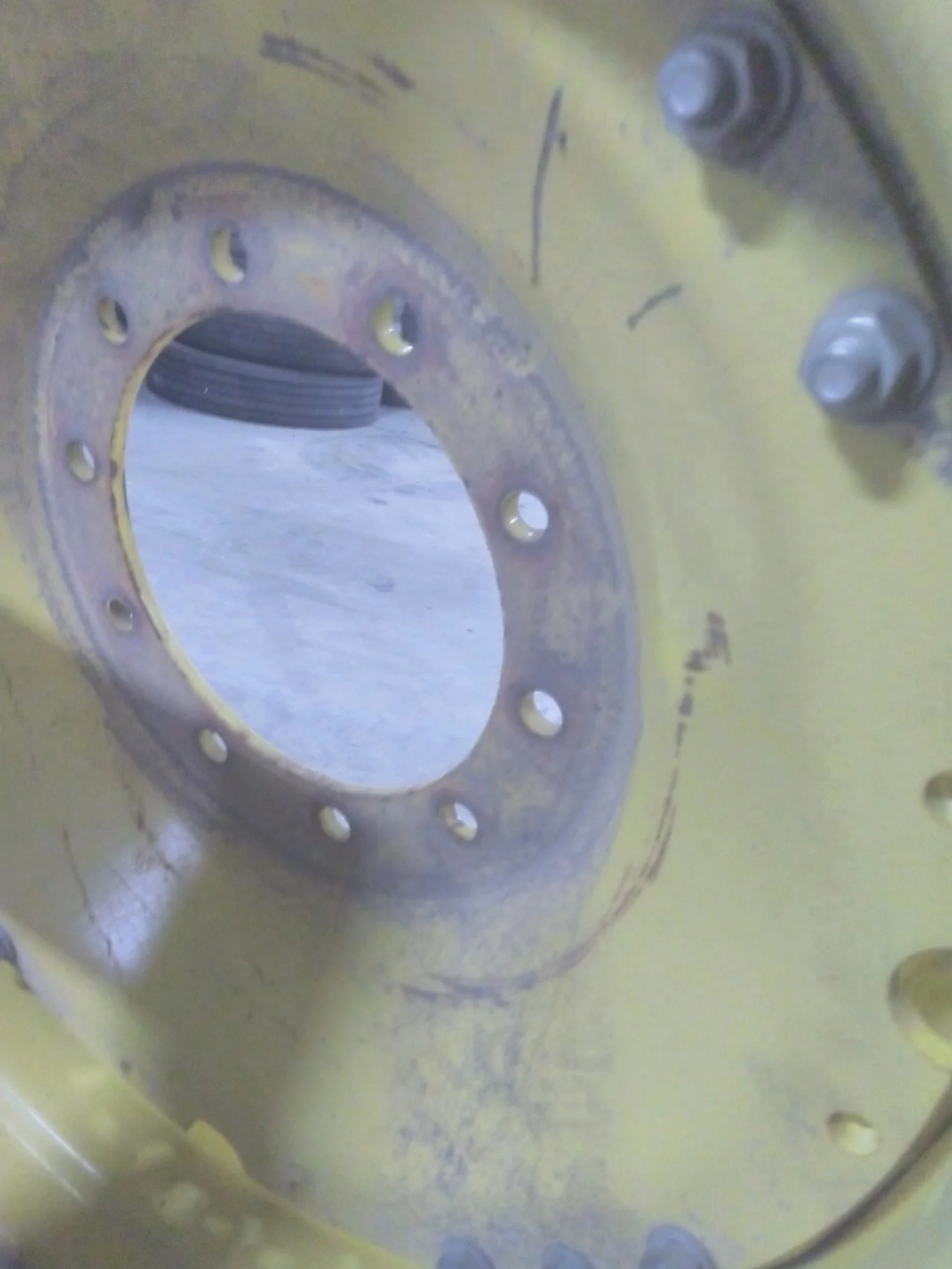 Used 480/70R34 155B Firestone Radial 9000 TL R-1W 45-50% On 18 x 34 10-13.19-11.07 Waffle 3 Bolt image 4