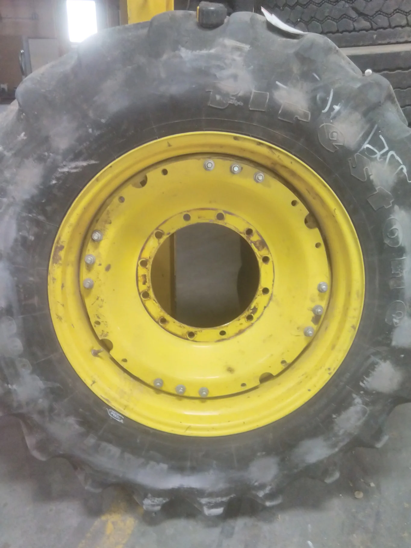 Used 480/70R34 155B Firestone Radial 9000 TL R-1W 45-50% On 18 x 34 12-16.732-14.620 Waffle 3 Bolt