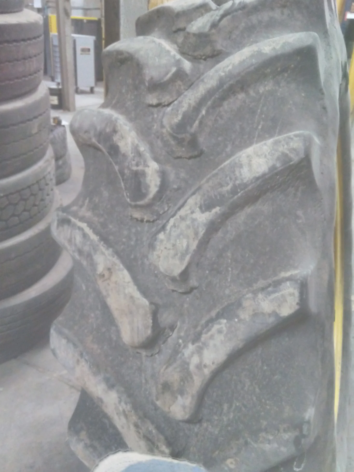 Used 480/70R34 155B Firestone Radial 9000 TL R-1W 45-50% On 18 x 34 12-16.732-14.620 Waffle 3 Bolt image 3