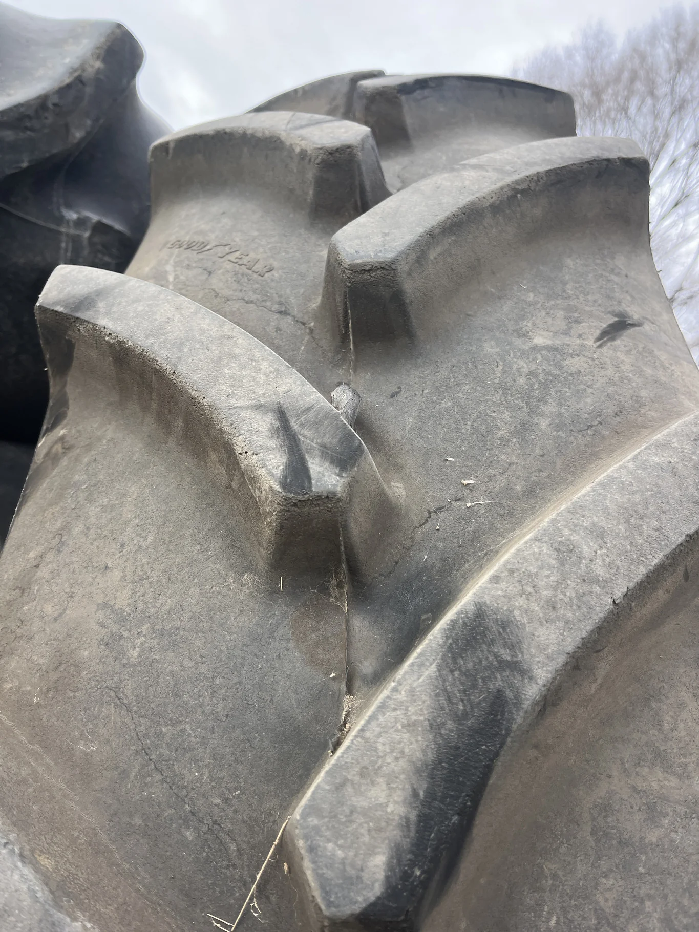Take-Off 380/90R54 152D Goodyear Optitrac TL R-1W 95-100% On 12 x 54 12-32.047-30.078 Rim&Rail Wheel image 3