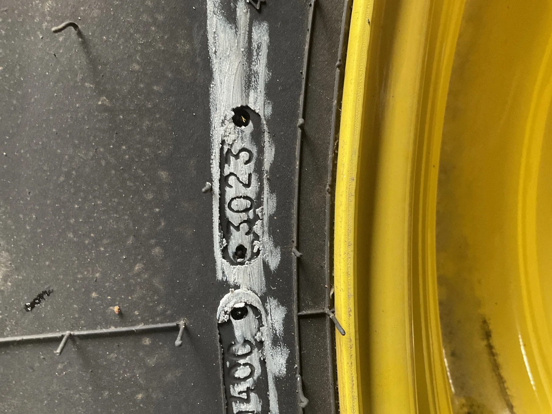 Used 480/95R50 164D Goodyear Optitrac TL R-1W 90-95% On 15 x 50 12-32.047-30.078 4.625"BS Yellow Rim image 3