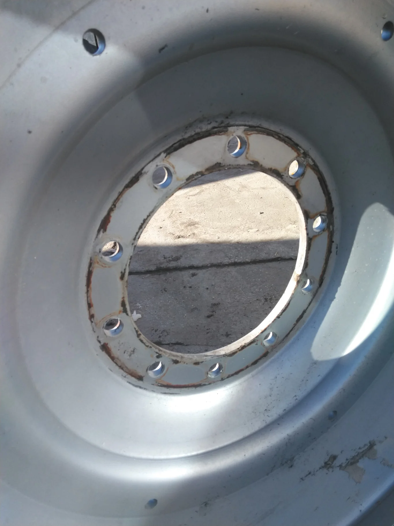Used 620/70R46 162D Michelin MachXbib TL R-1W 85-90% On 20 x 46 10-13.24-11 Dual Wheel Minor cuts in image 6
