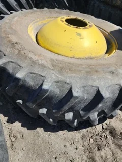 Used 580/85R42 Firestone DT 80% on 18 x 42 10 Bolt JD Inside Dolly Dual image 11