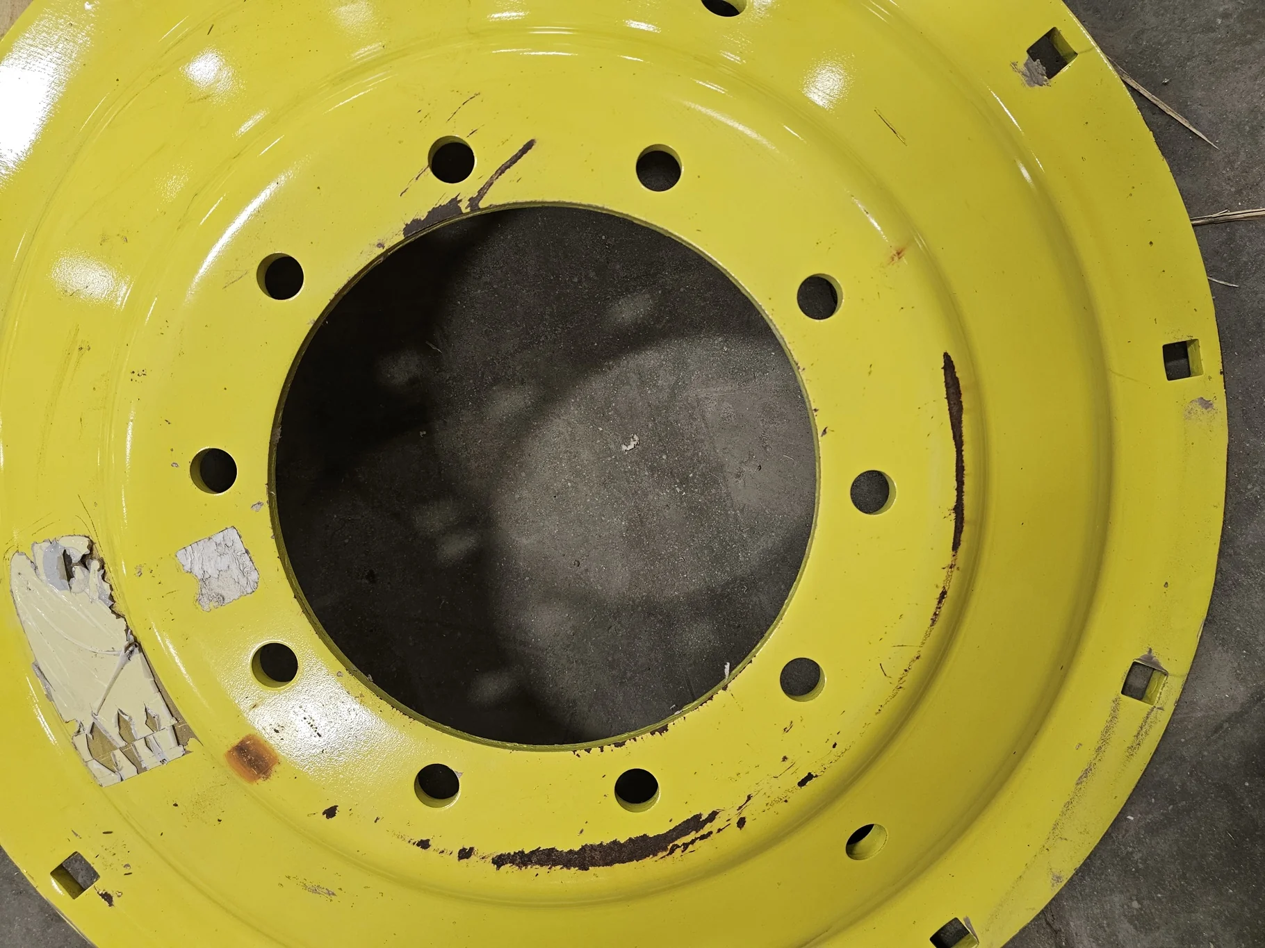 USED DISC 38" 10-13.189-11.090 STUB DISC AGCO SILVER image 4