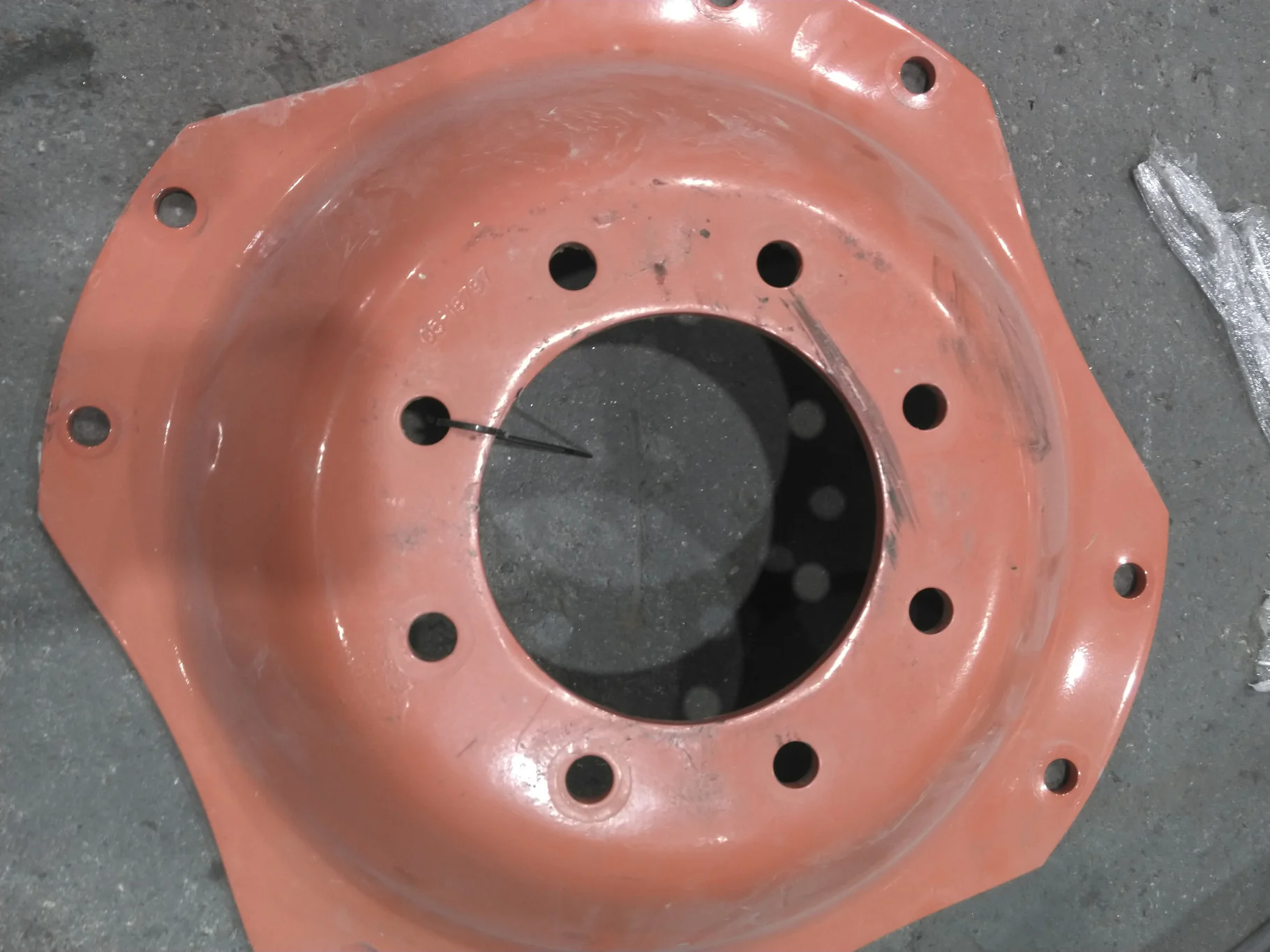 Used 24"2 Bolt Waffle Center Kubota Orange 8-8-6 Paint Fair Condition