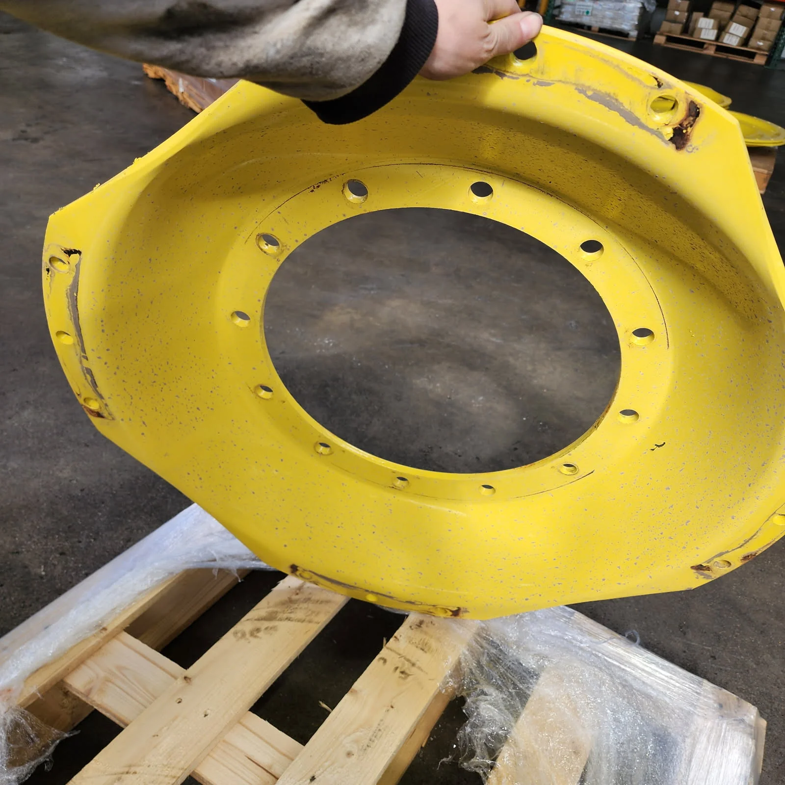 Used Disc 38" 12-19.685-17.651 Waffle Yellow