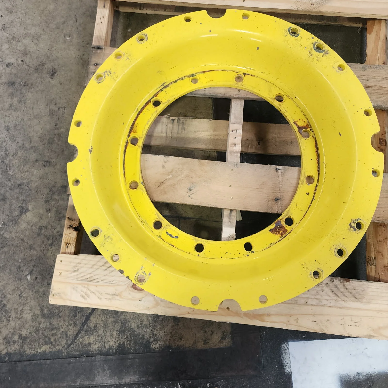 Used Disc 34" 12-19.685-17.651 12"BS Titan Yellow