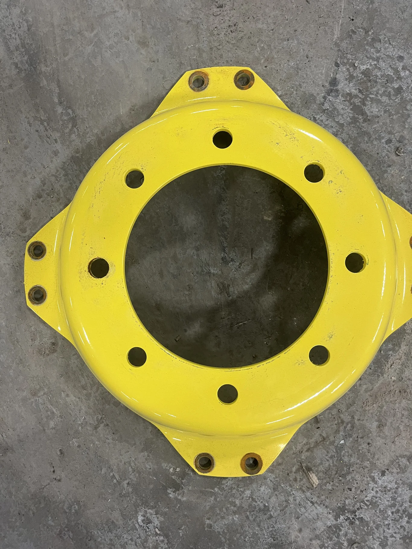 Used Disc 24" 8-10.82-8.78 4/2 Rail Yellow image 2