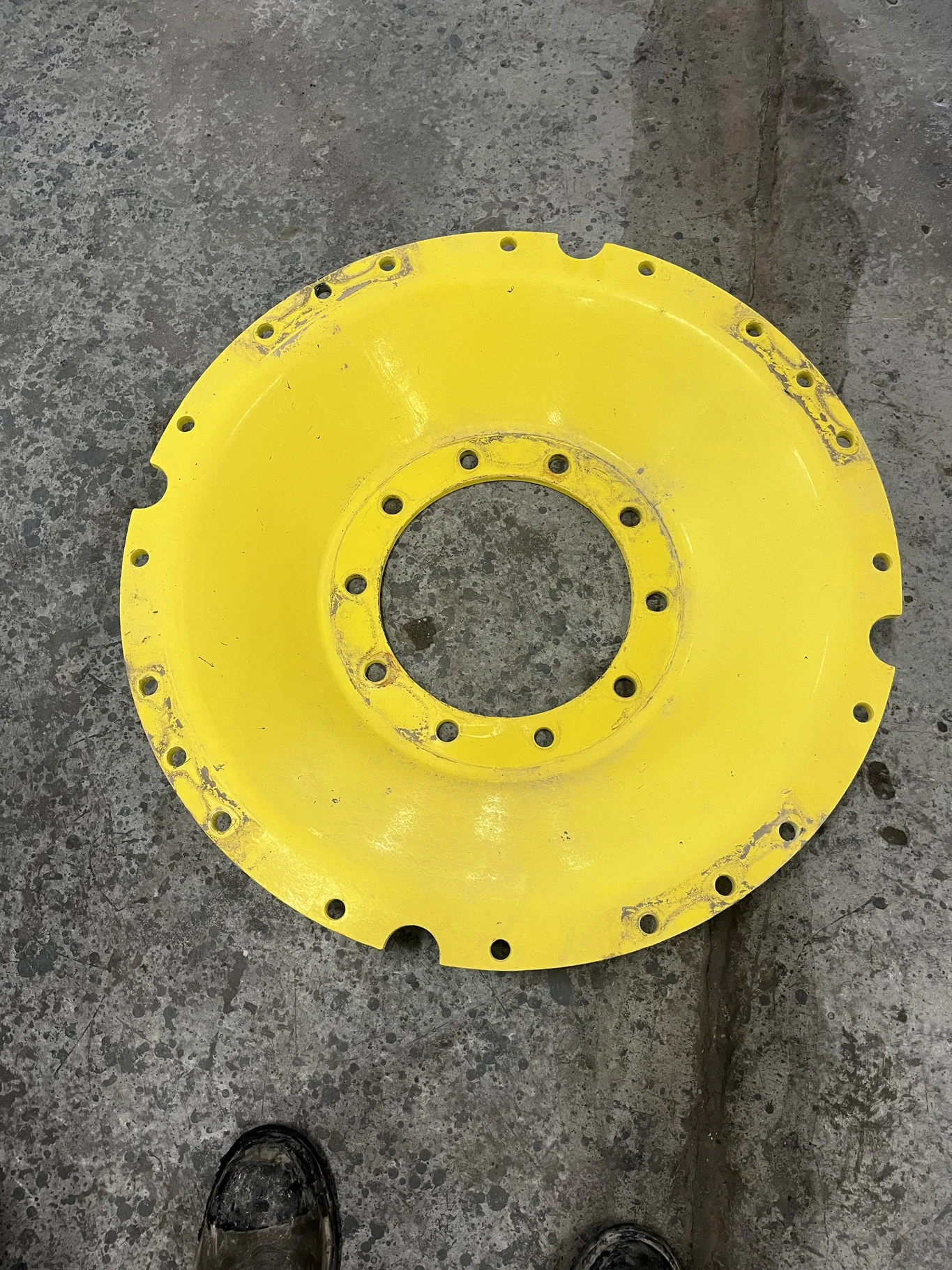 Used Disc 34" 10-13.19-11.07 Waffle 3 Bolt Yellow image 2