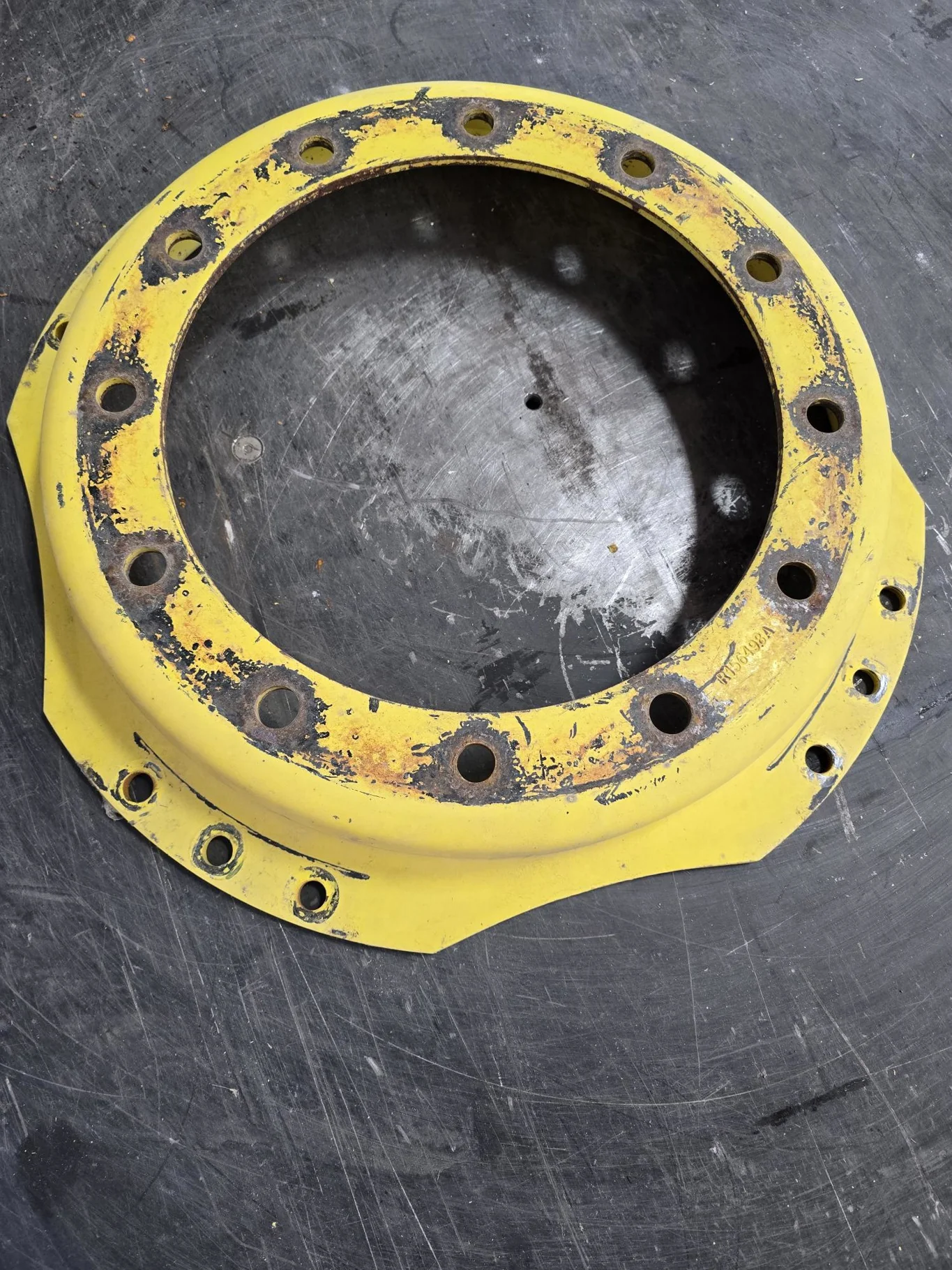 Used 25" Disc Titan 12 Bolt Yellow