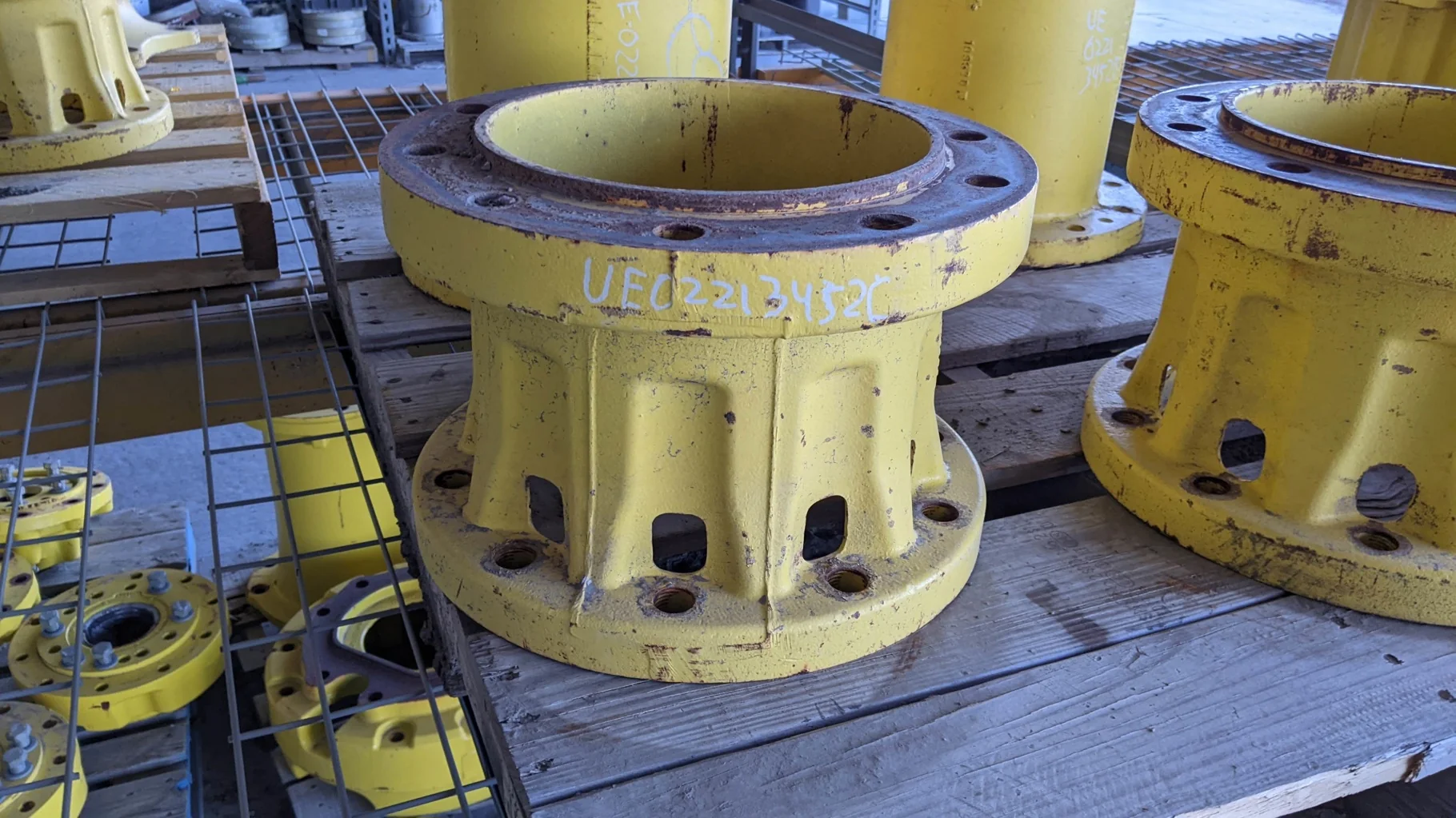 Used 10" Extension JD 10 Bolt Hub w/o Bolts