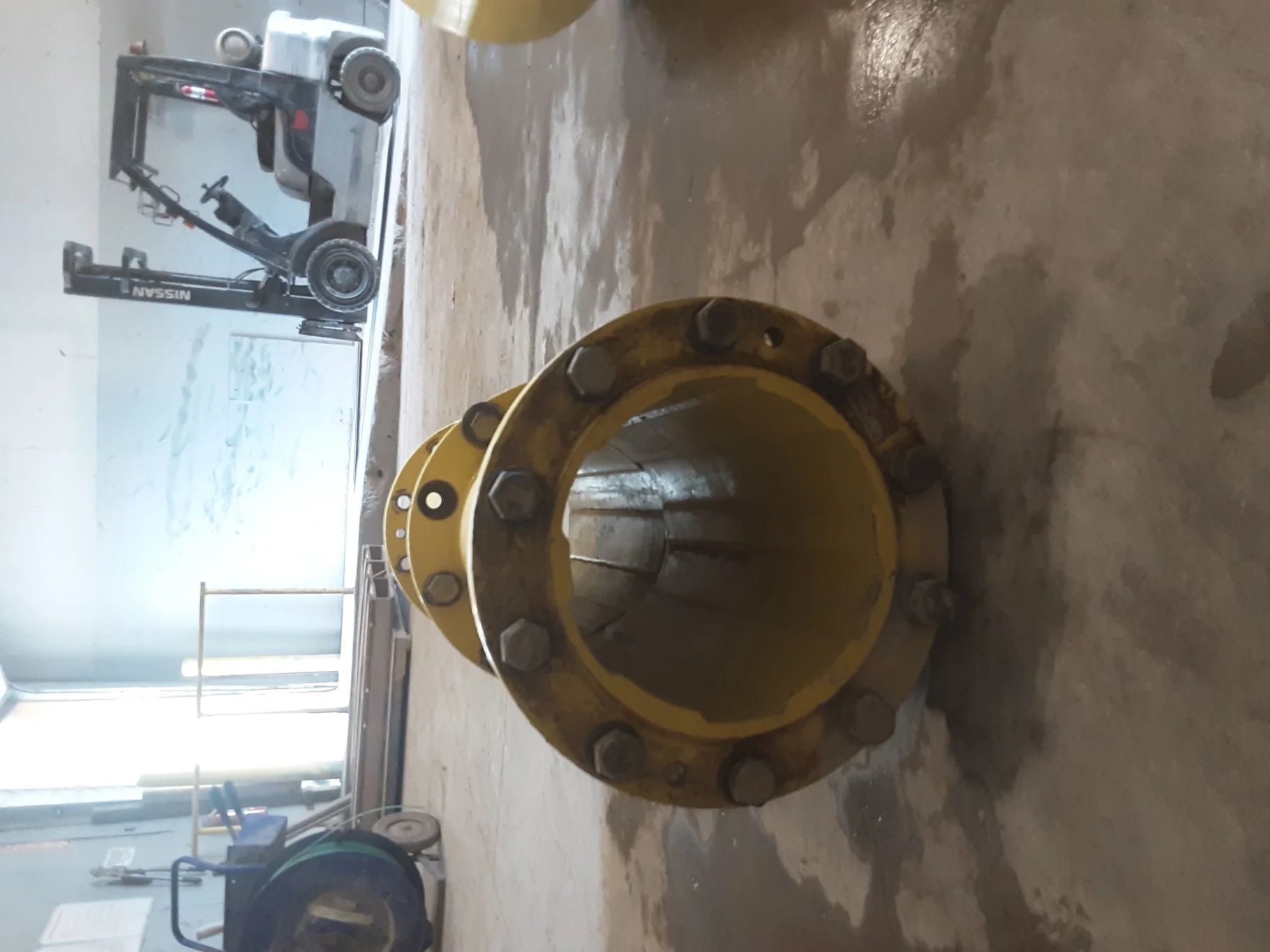 Used 21" Extension John Deere Yellow Front Dual 10 Bolt (with Hardware)