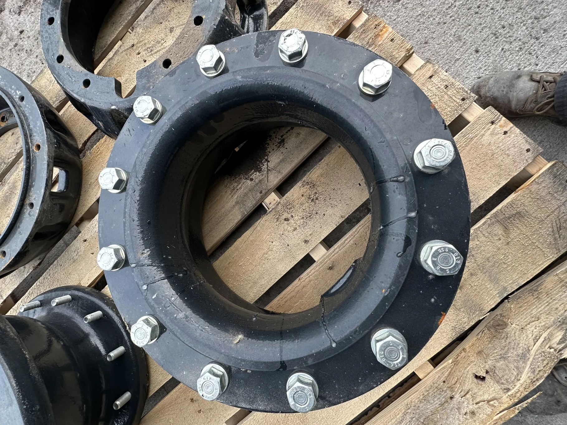 Take-Off 15.50" Extension OEM Black 12-Bolt Hub (FONT) w/Hardware image 3