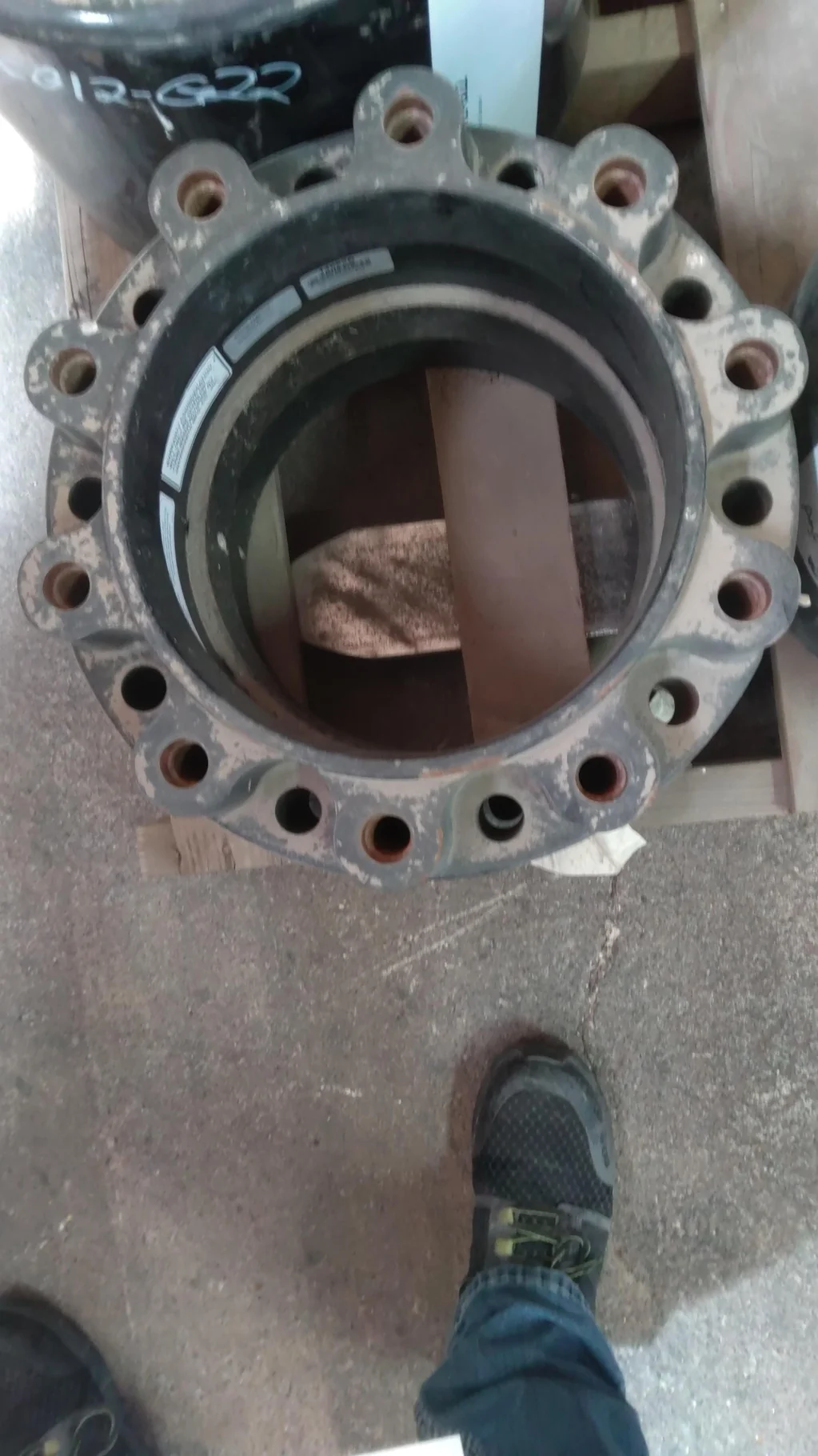 Used 5" Extension Hub (10-13.189-11.07) W/Hdw for Agco OE Hub/  _x000D_
